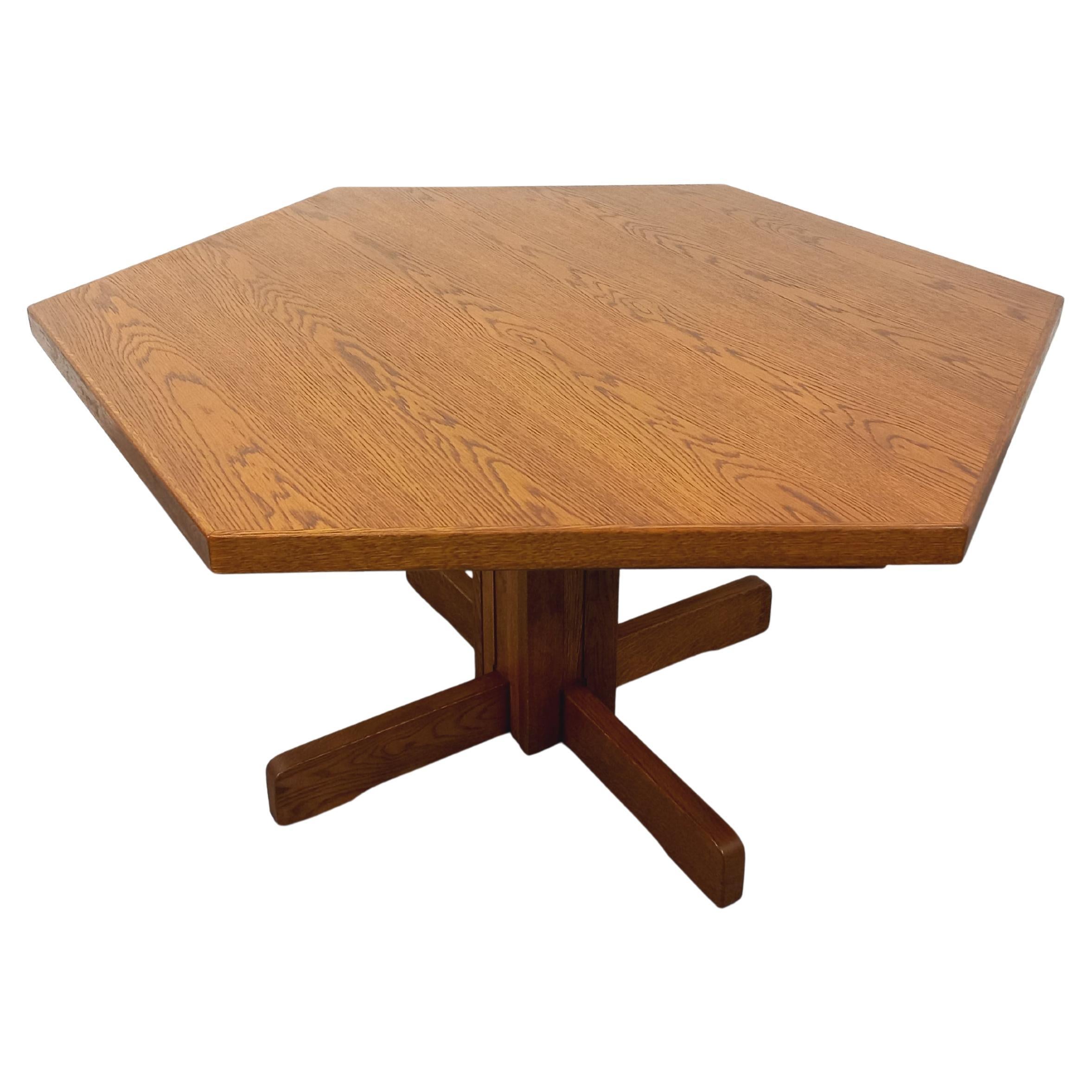 Table à manger hexagonale vintage des années 80 en bois de chêne