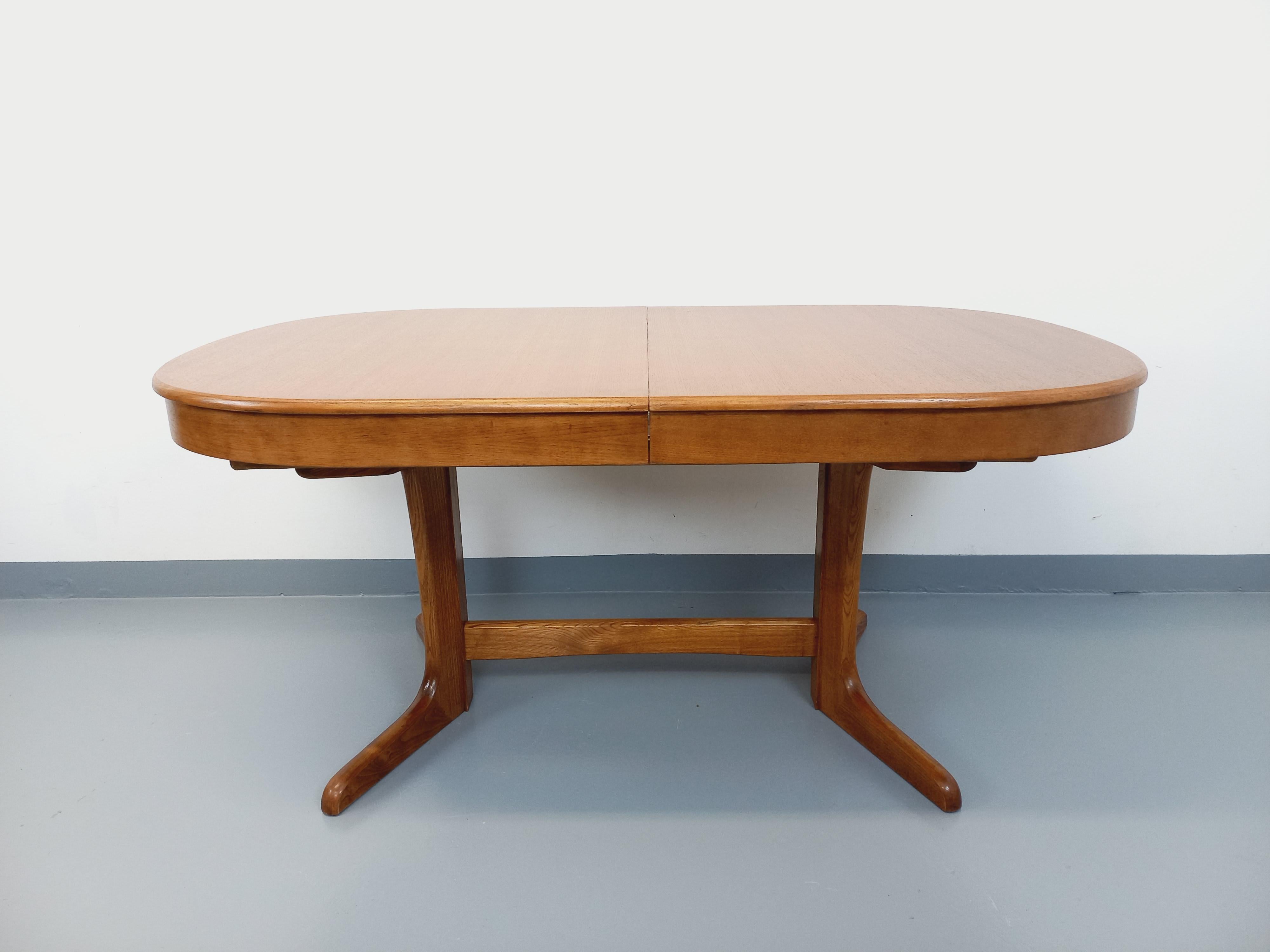 Table à manger ovale style scandinave vintage en chêne et en orme 4 rallonges 7
