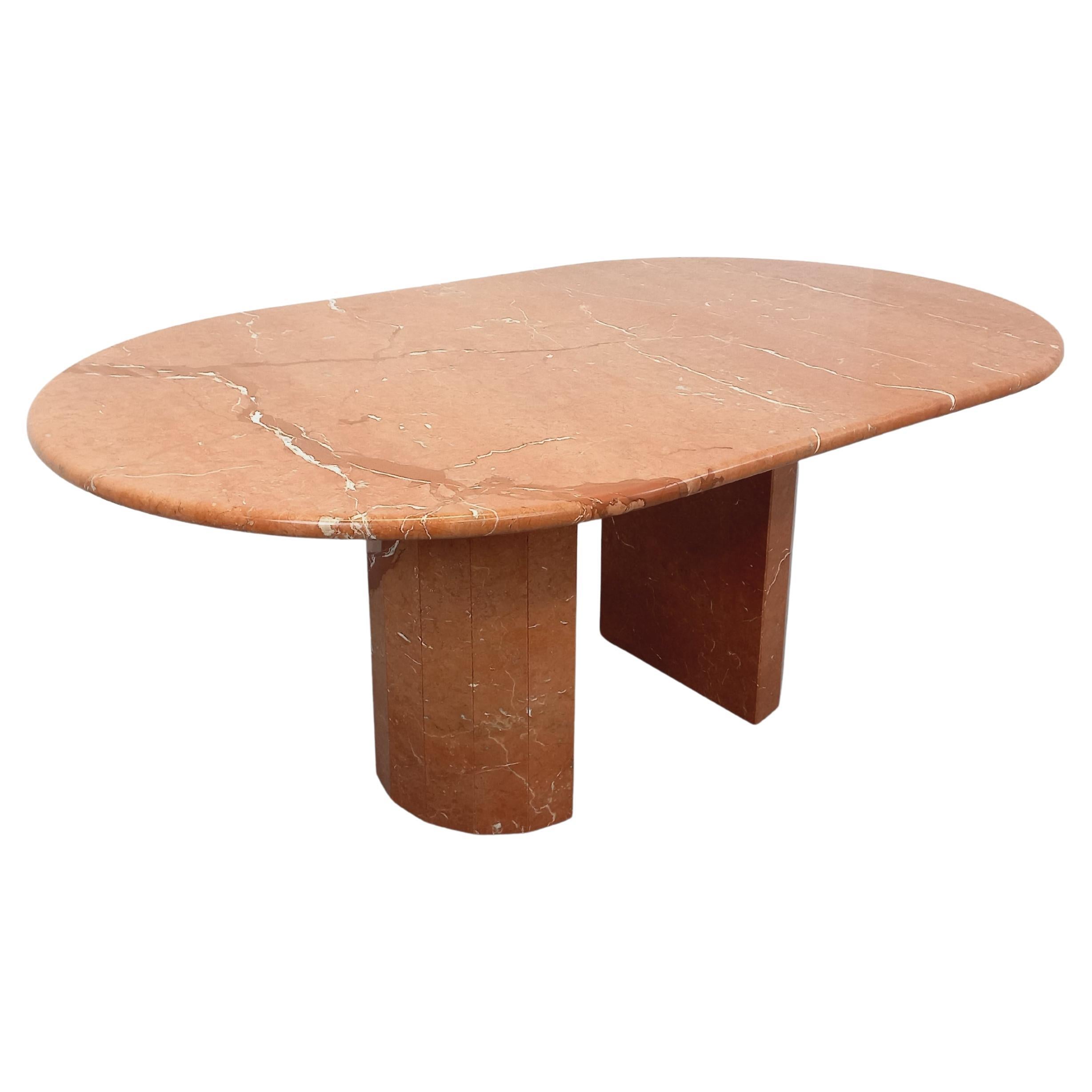 Table à manger ovale vintage en marbre rose des années 70 80 For Sale