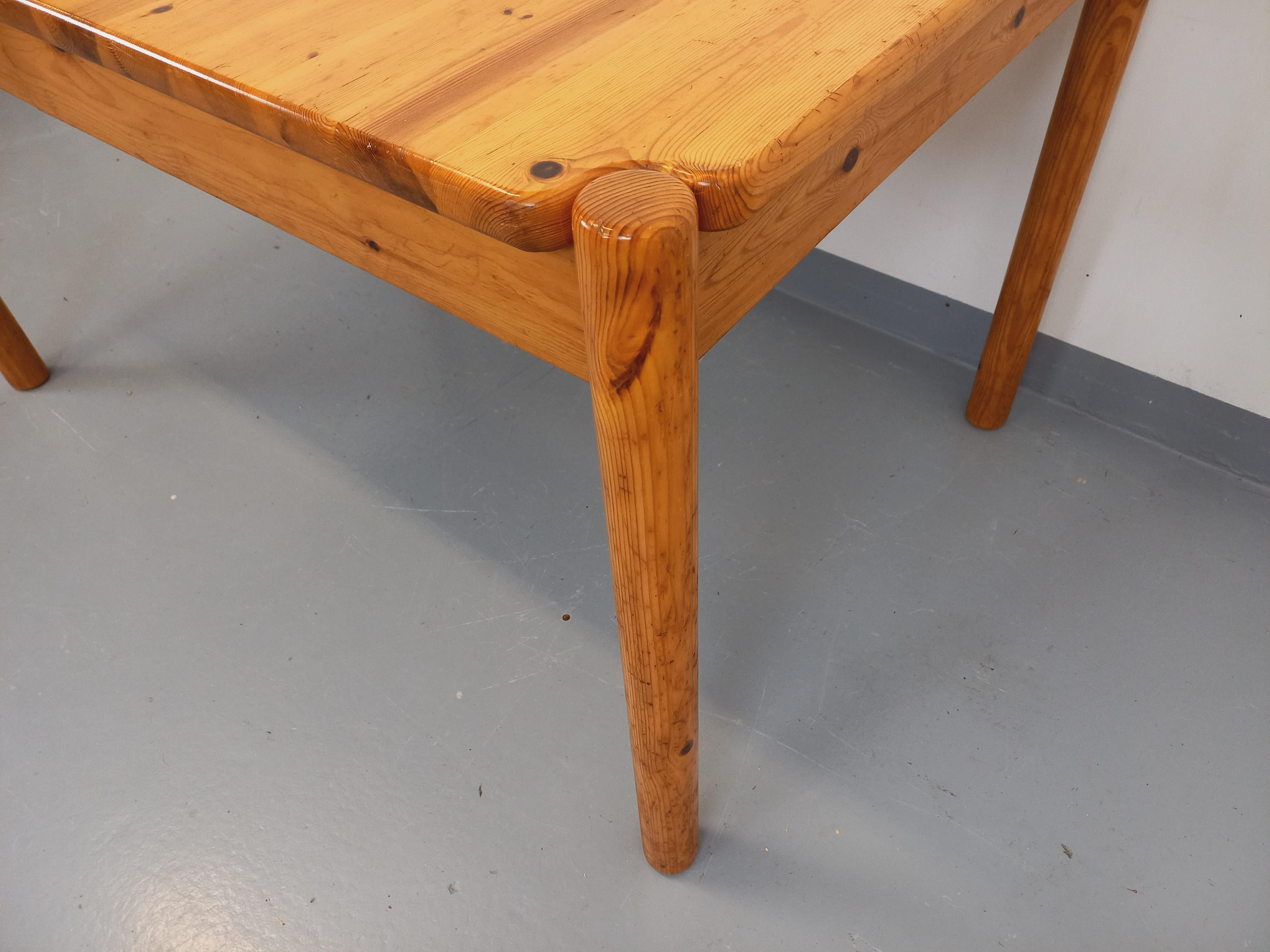 Table à manger rectangulaire vintage en pin des années 60 70 avec rallonge en vente 3