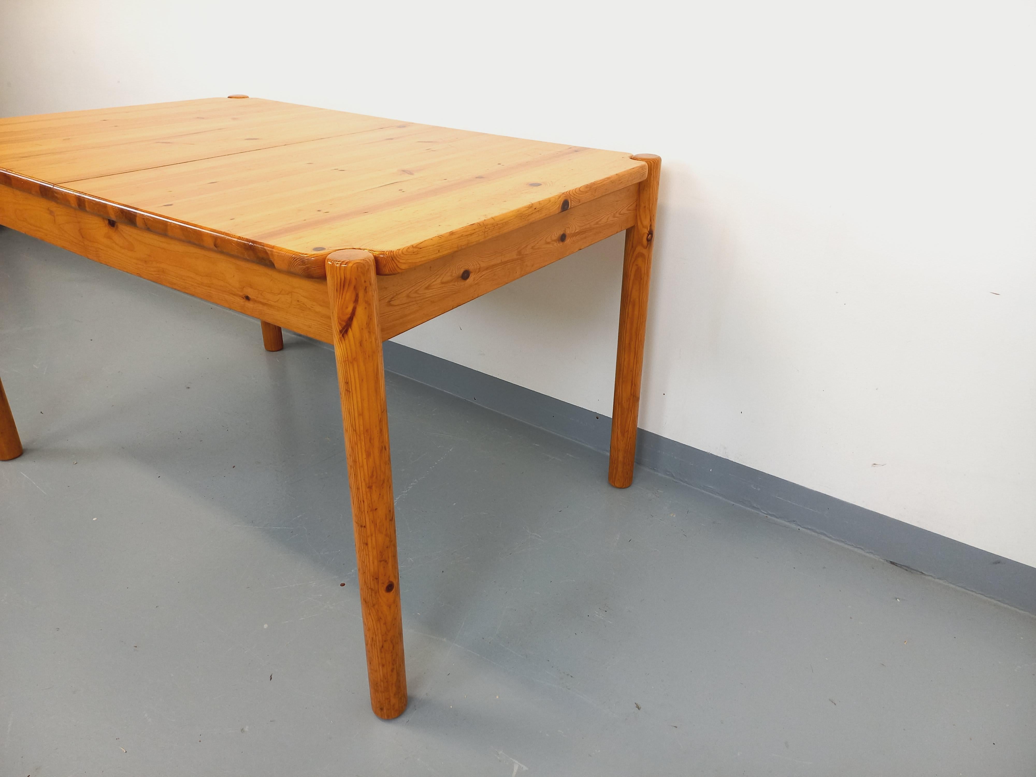 Pin Table à manger rectangulaire vintage en pin des années 60 70 avec rallonge en vente