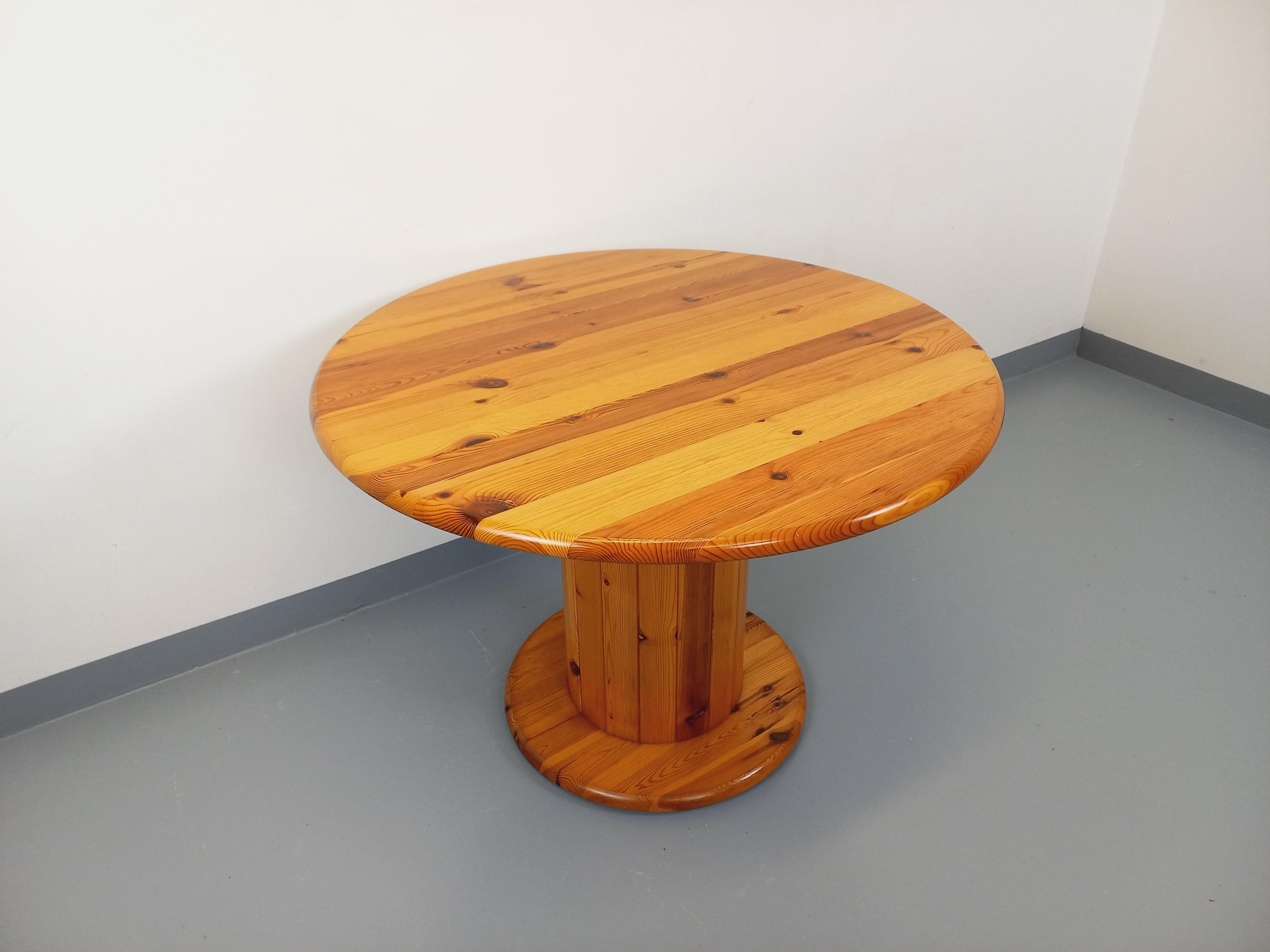 Table à manger ronde scandinave vintage en pin des années 60 70 avec rallonges en vente 5