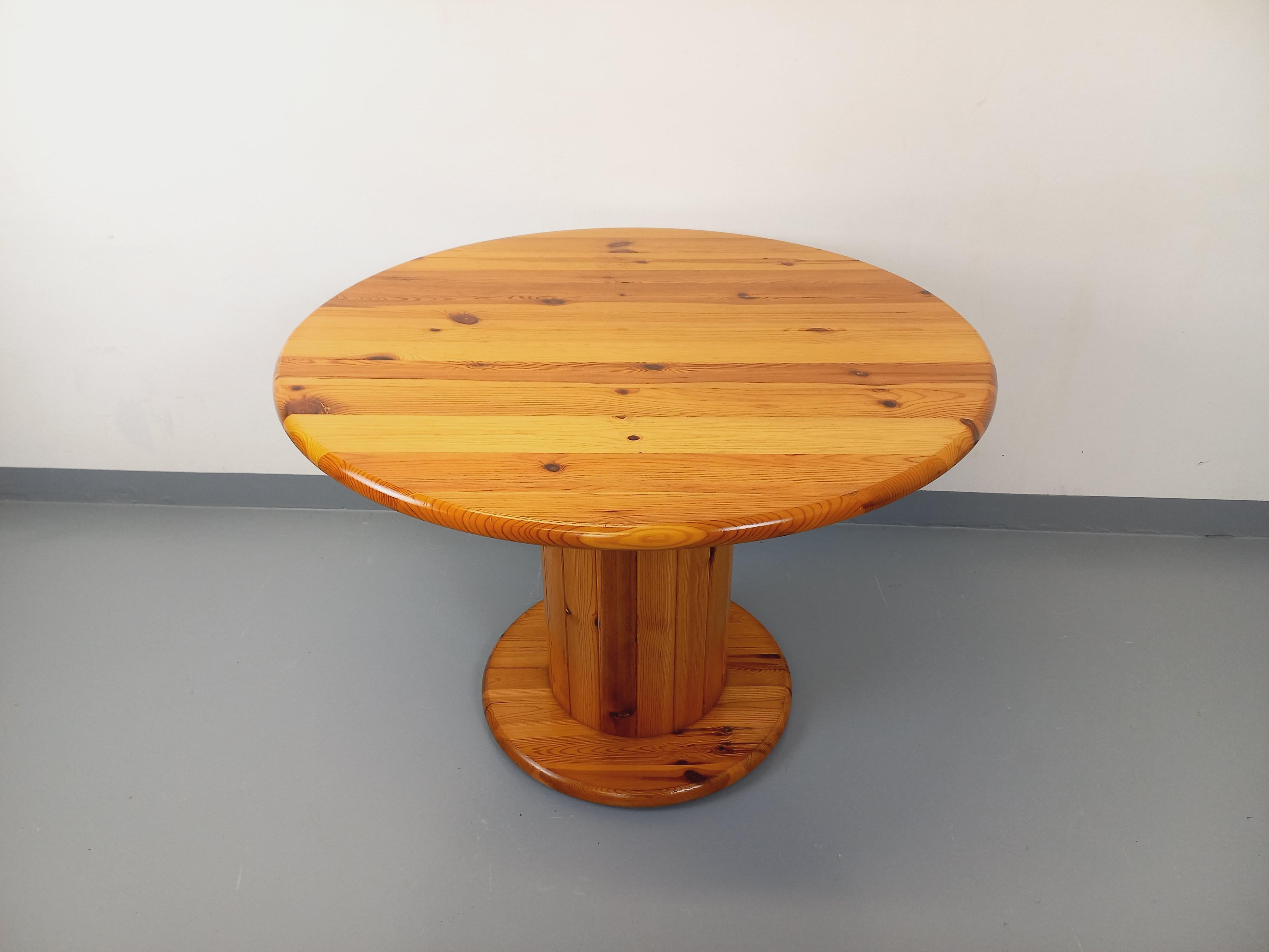 Mid-Century Modern Table à manger ronde scandinave vintage en pin des années 60 70 avec rallonges en vente