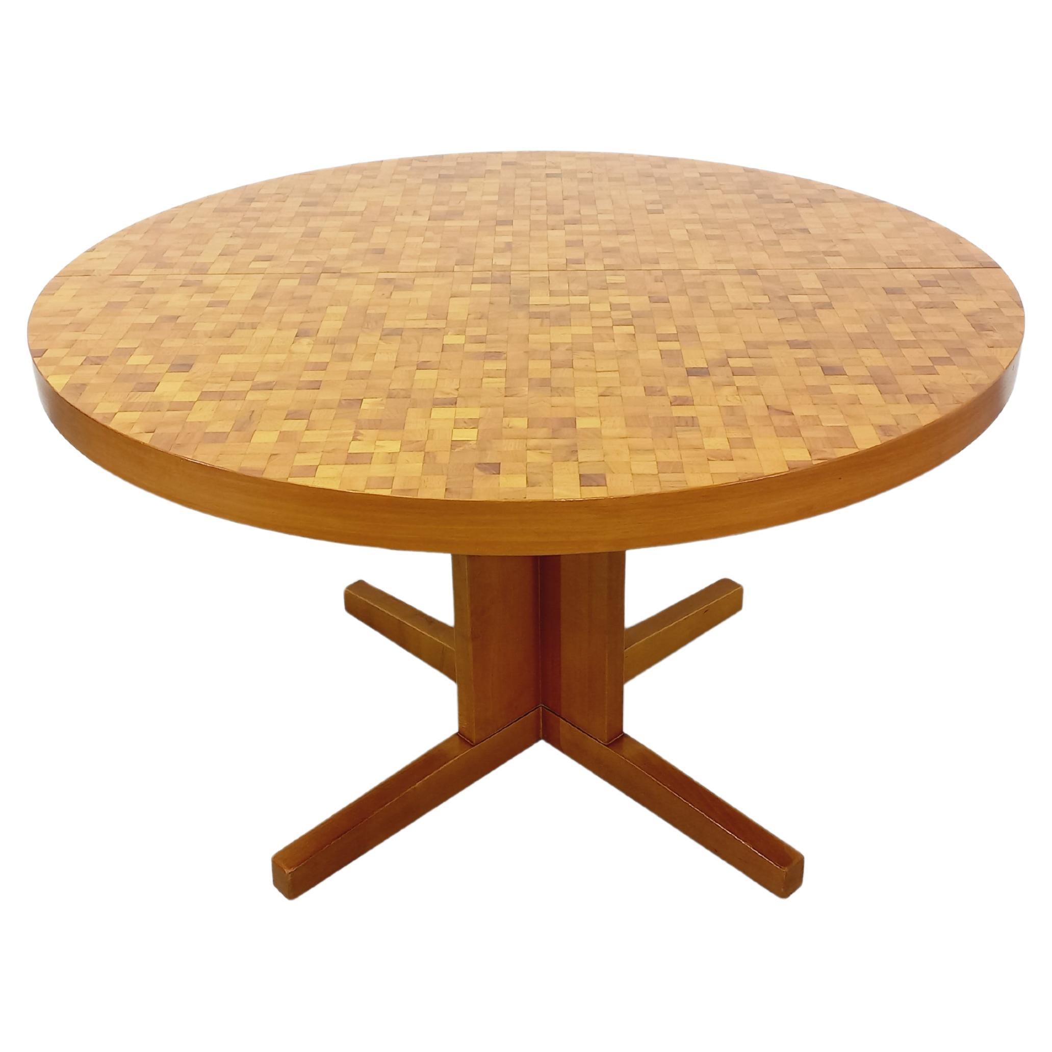 Tisch à manger ronde vintage en mosaïque de bois Dieter Waeckerlin