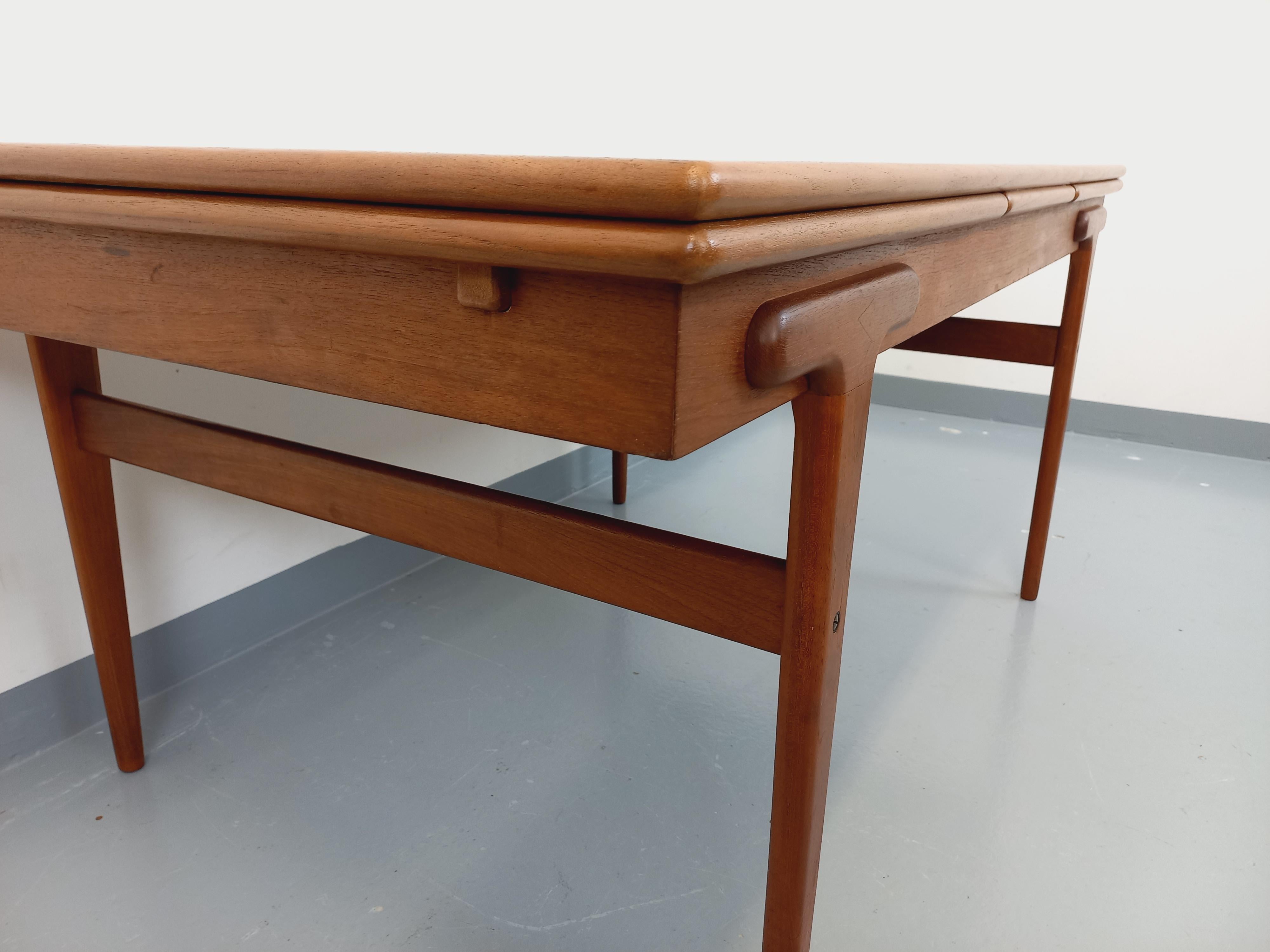 Table à manger scandinave rectangulaire vintage de Ejvind A. Johansson années 60 For Sale 12
