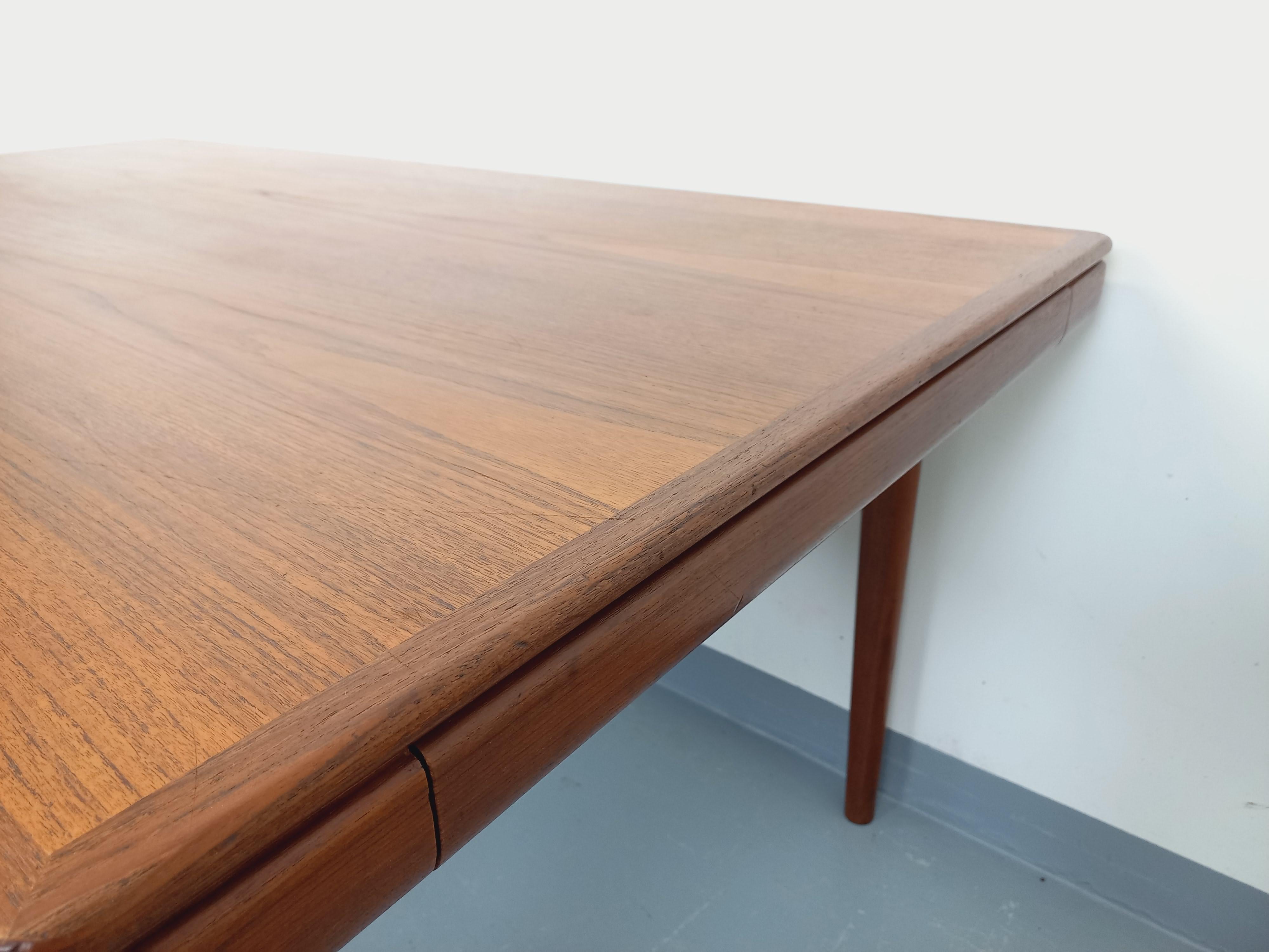 Tavolo da pranzo scandinavo rettangolare vintage di Johannes Andersen per Samcom in vendita 12