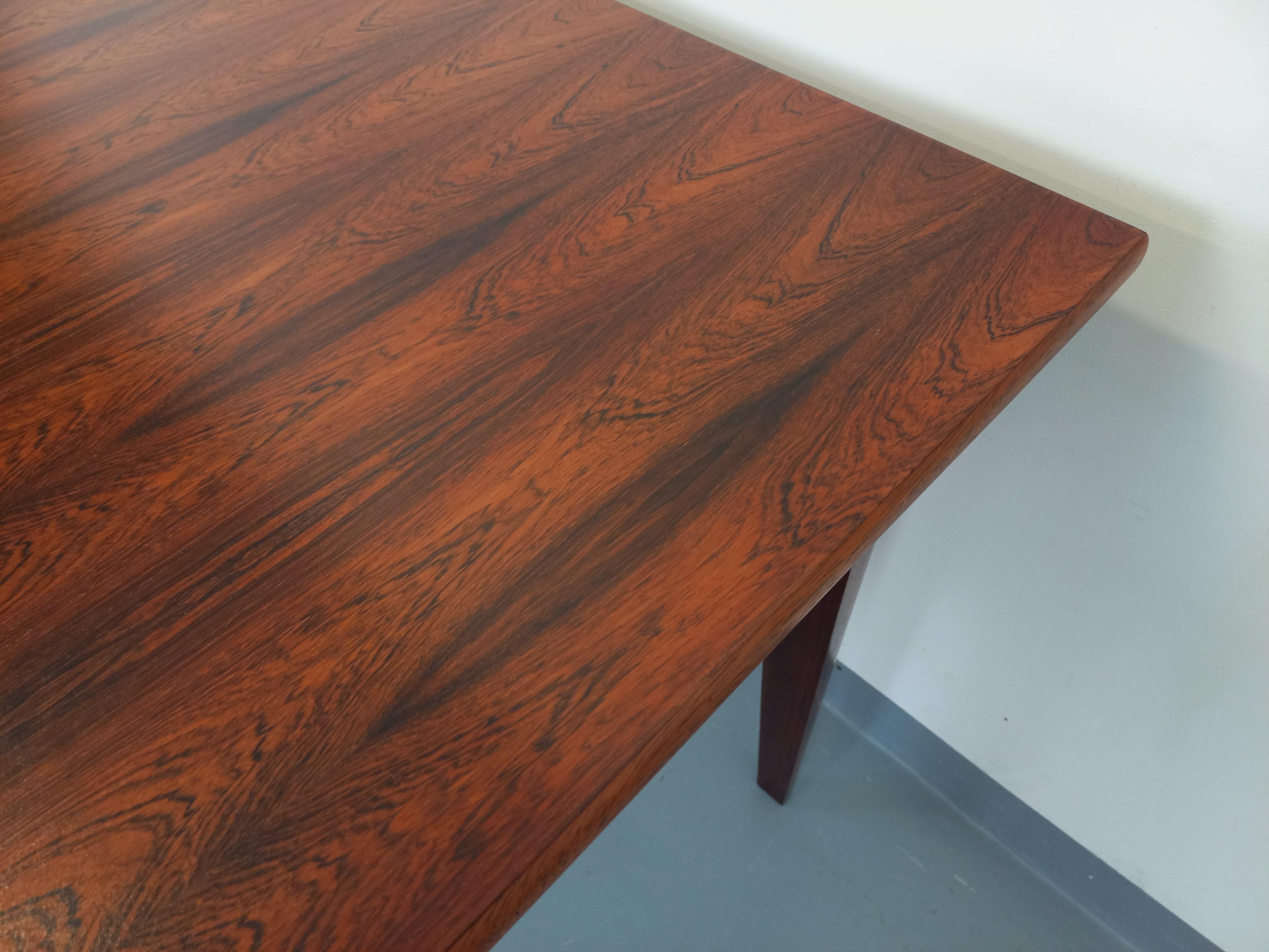 Scandinave Table à manger style scandinave vintage des années 50 60 en palissandre en vente