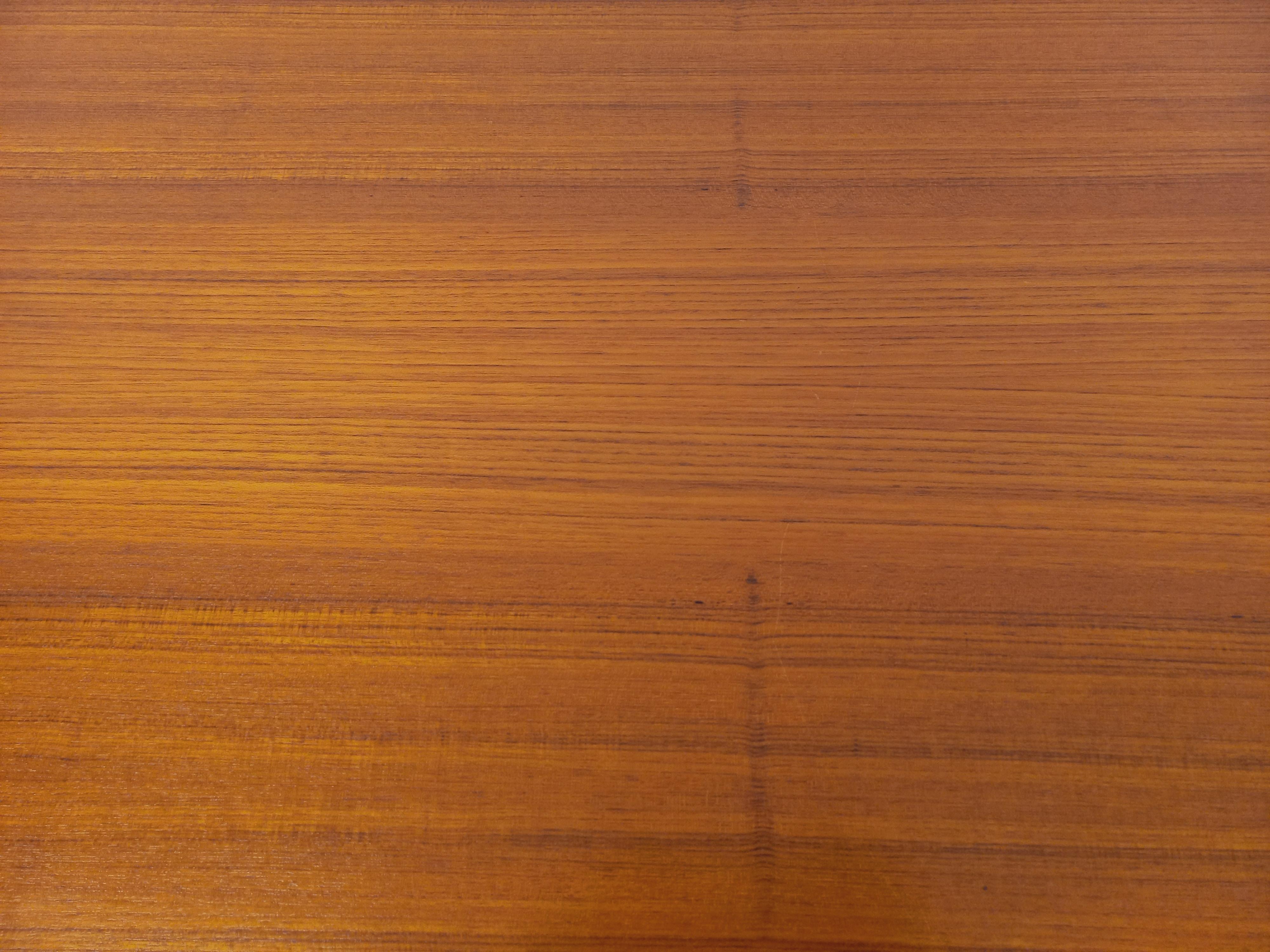 Table à manger style scandinave vintage des années 50 60 en teck avec rallonges en vente 10