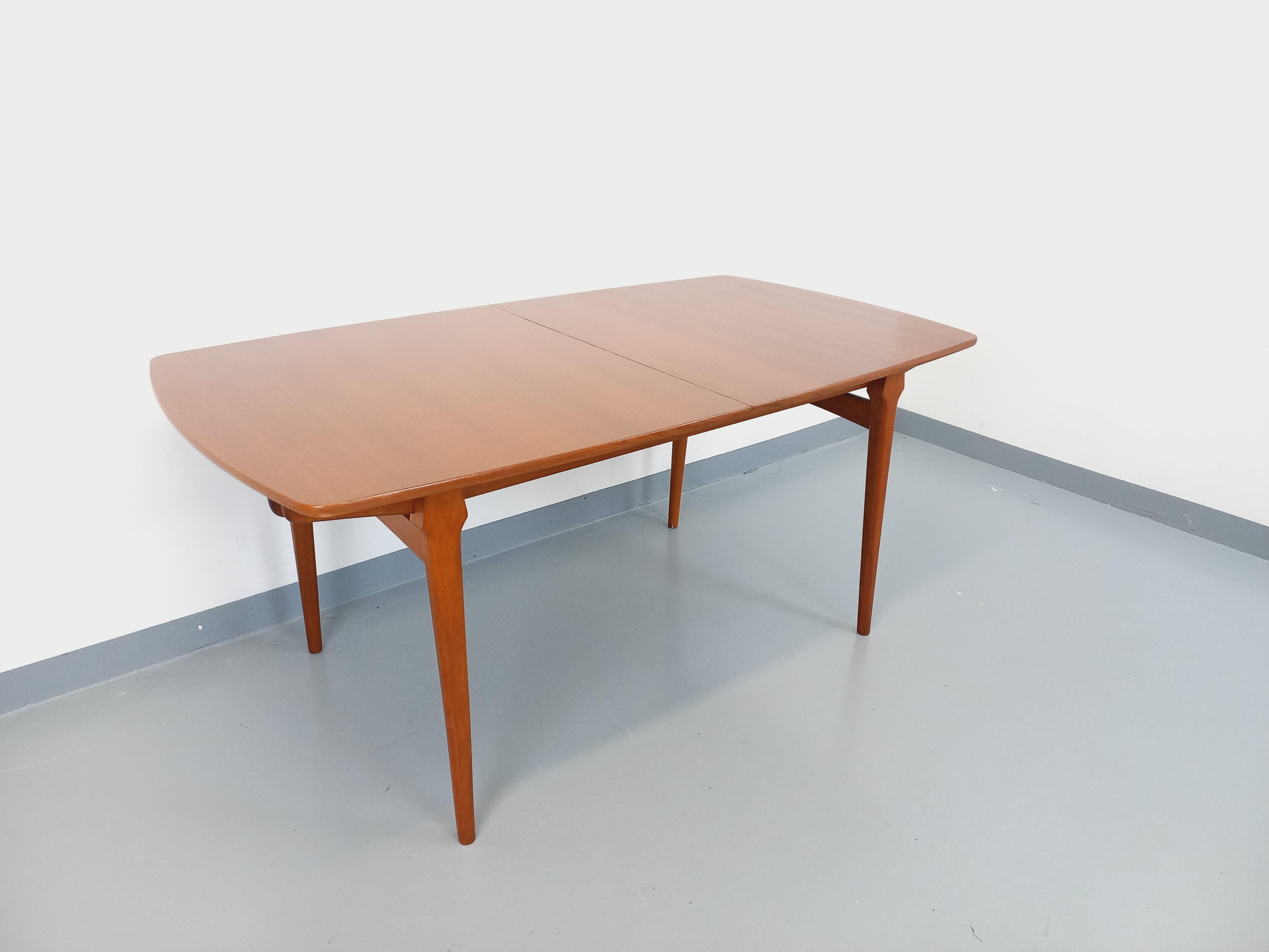 Teck Table à manger style scandinave vintage des années 50 60 en teck avec rallonges