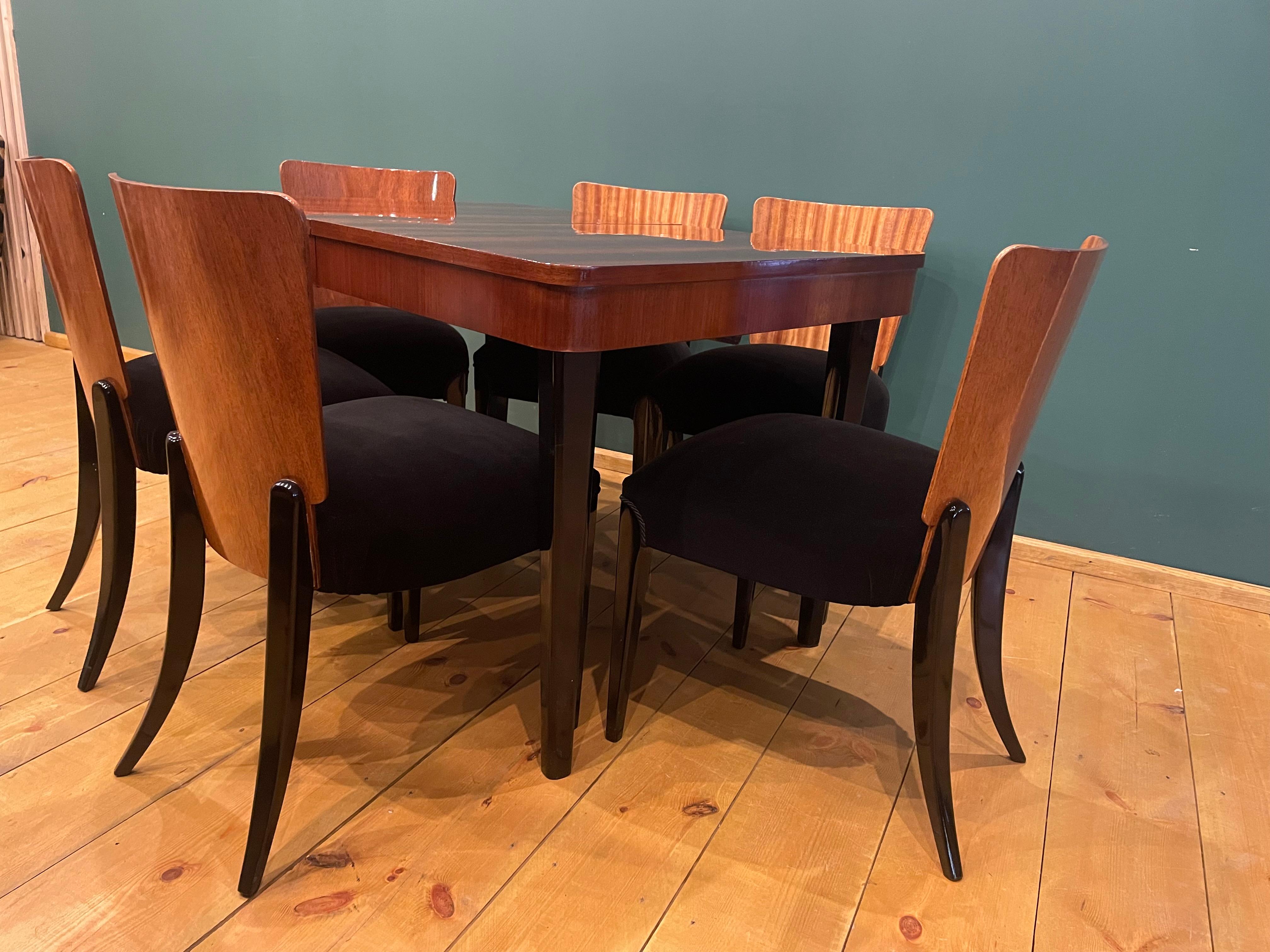 Mid-20th Century Table and 6 Art Deco Chair by J. Halabala For Sale