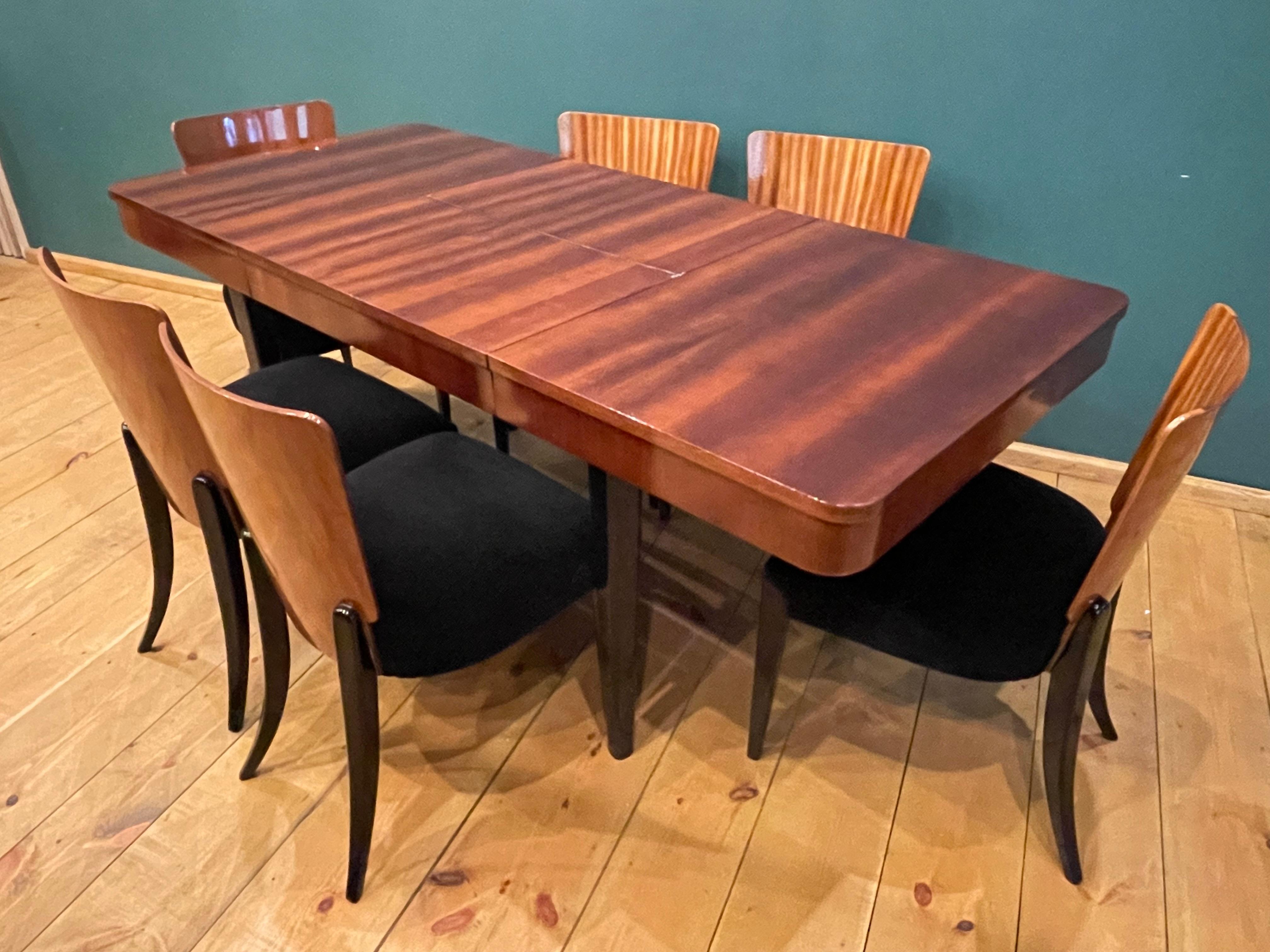 Art-déco-Tisch und 6er-Stuhl von J. Halabala im Angebot 2