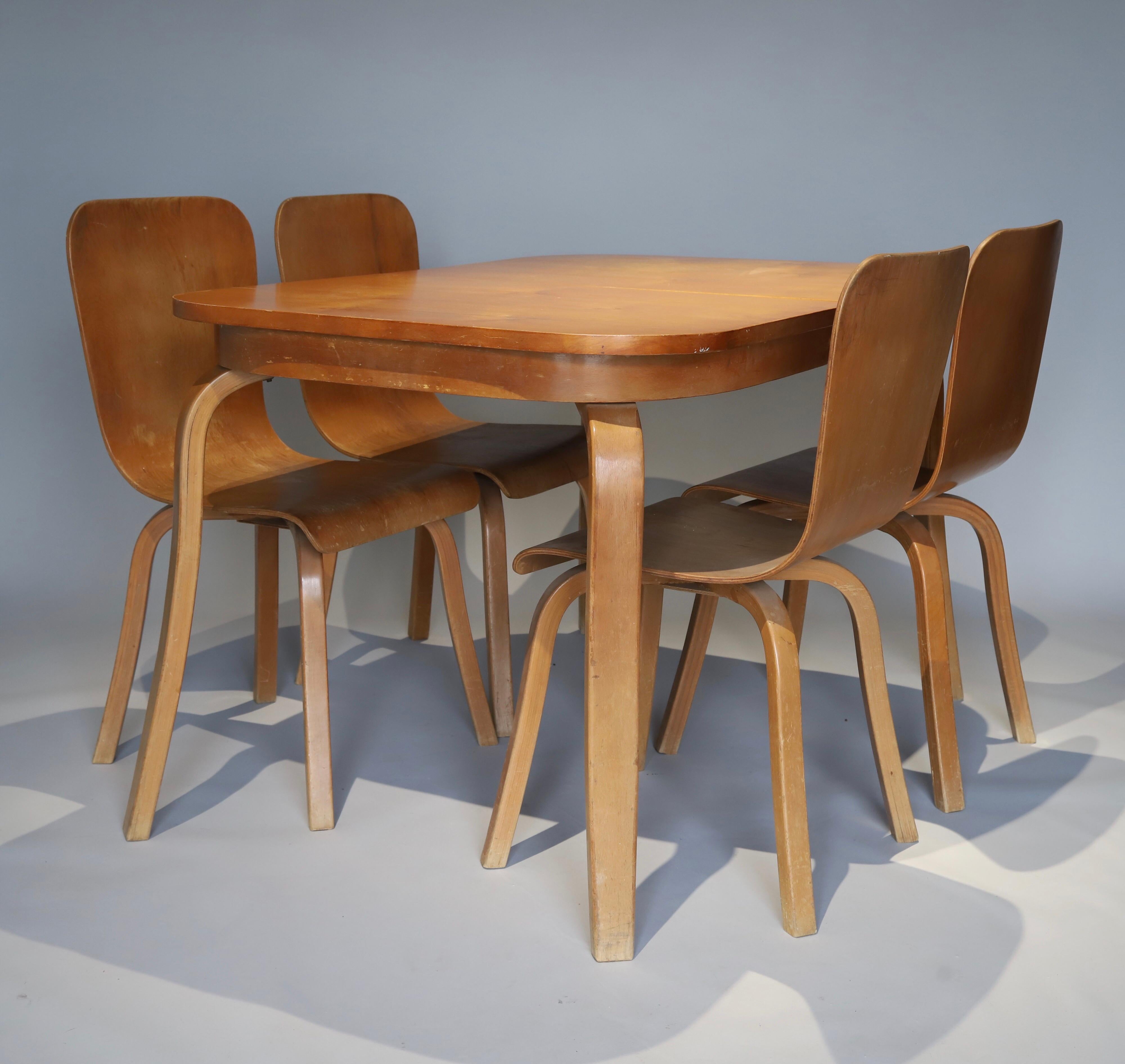 Canadian Table and Chairs by Waclaw Czerwinski and Hilary Stylolt