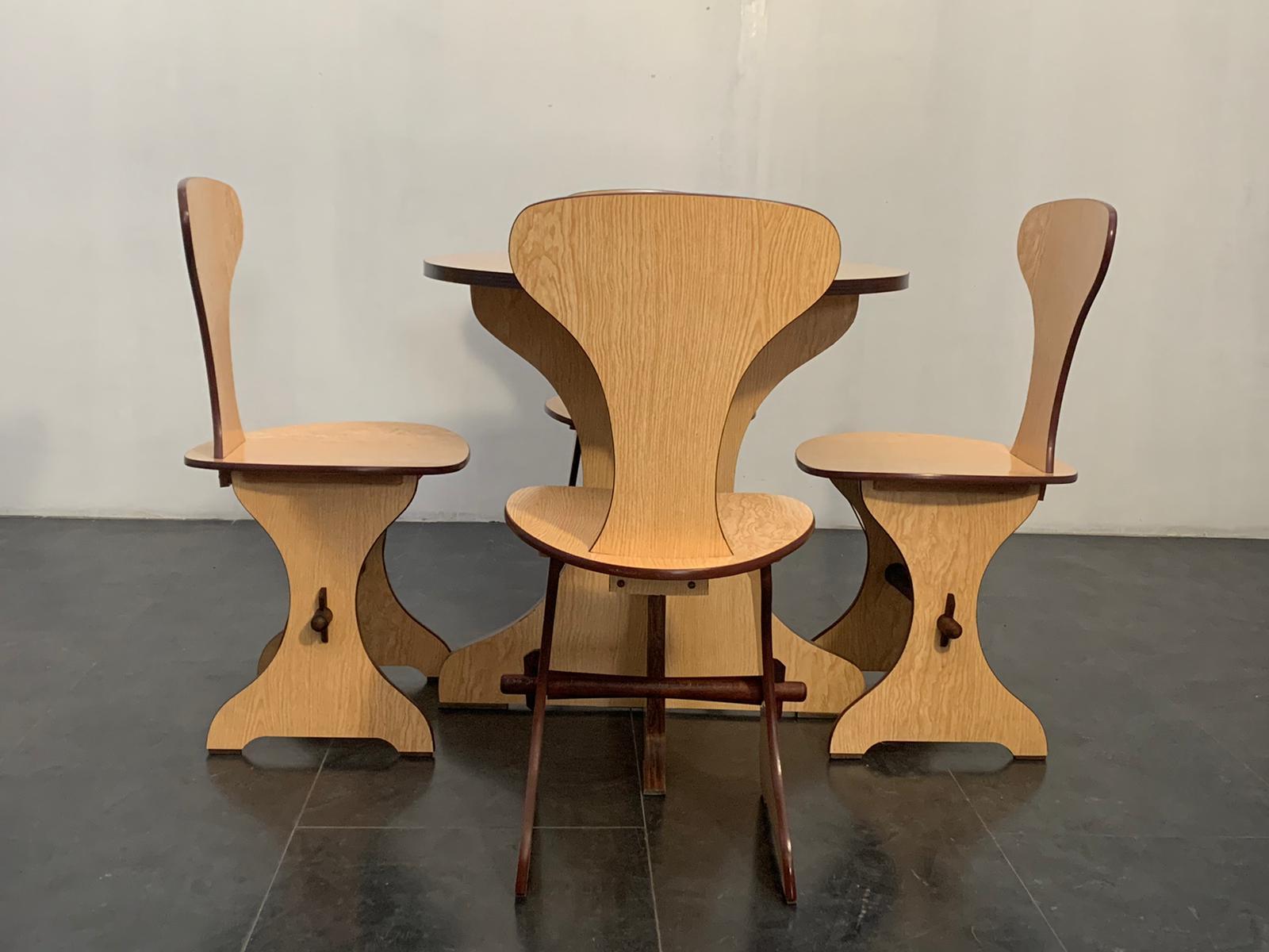 Table and Chairs in Multilayer Beech and Oak, by Pedini Fano, 1960s, Set of 5 In Excellent Condition For Sale In Montelabbate, PU