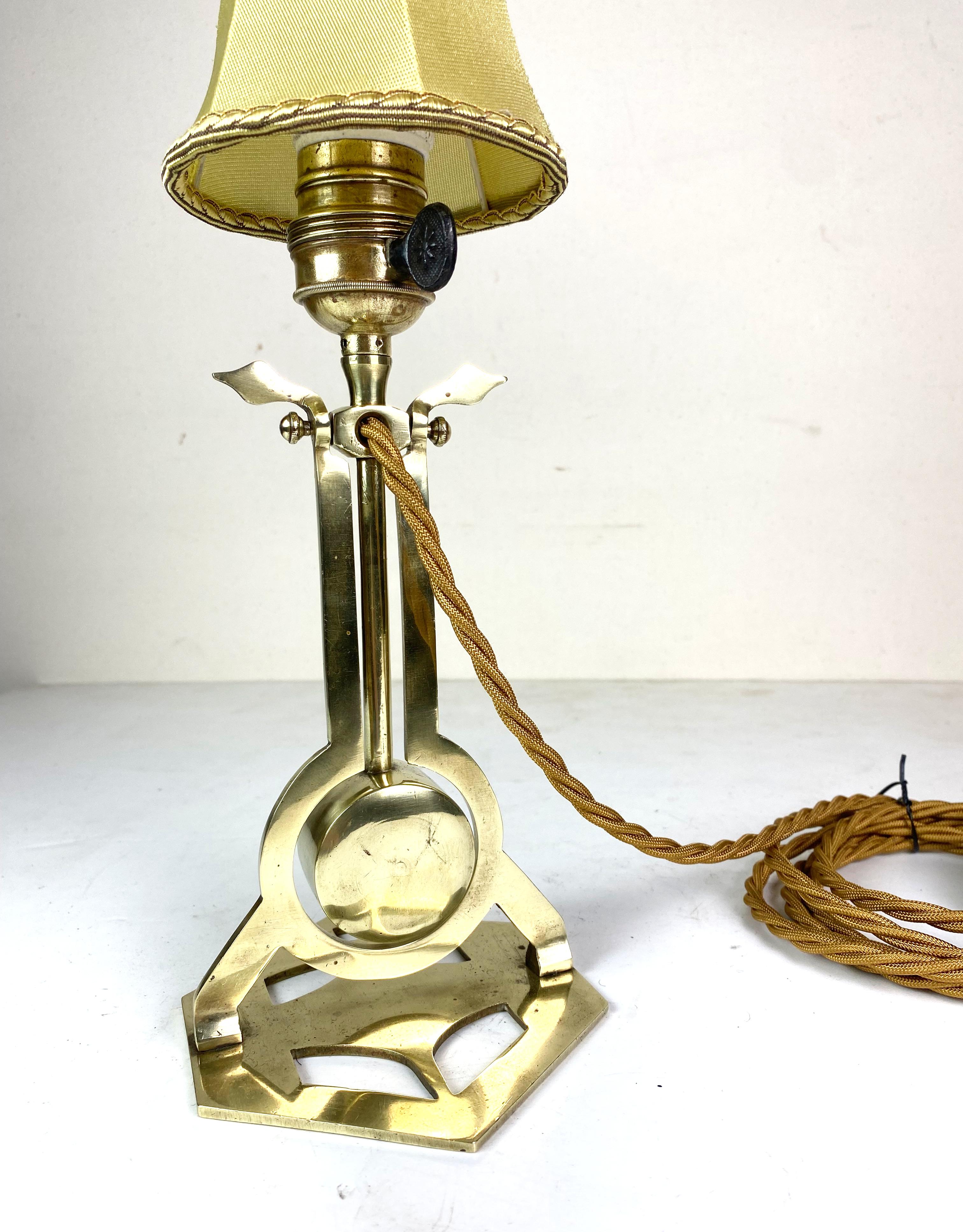 Laiton Lampe de table et applique, vers 1900 en vente