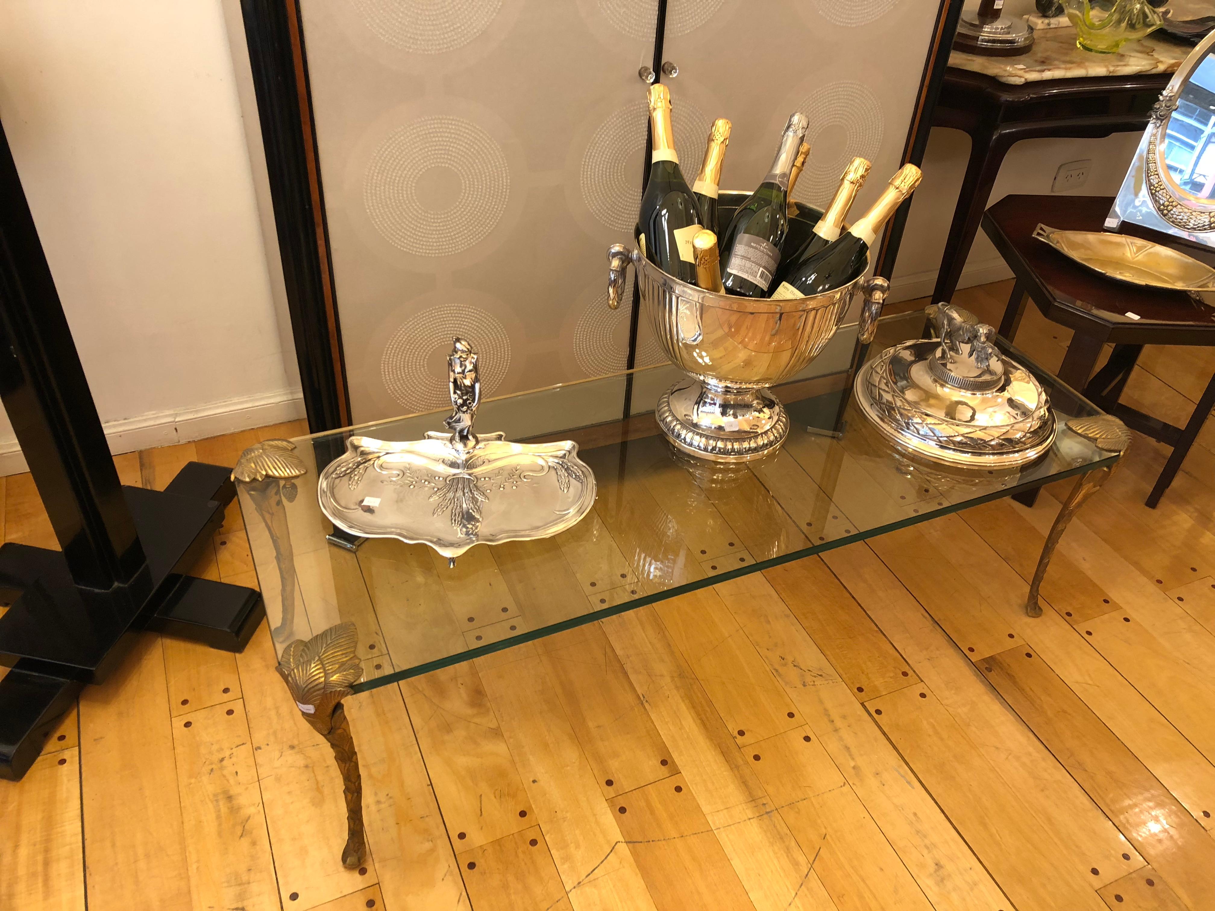 Français Table Art Déco « Attribuée à la Maison Charles », matériaux : bronze et verre en vente