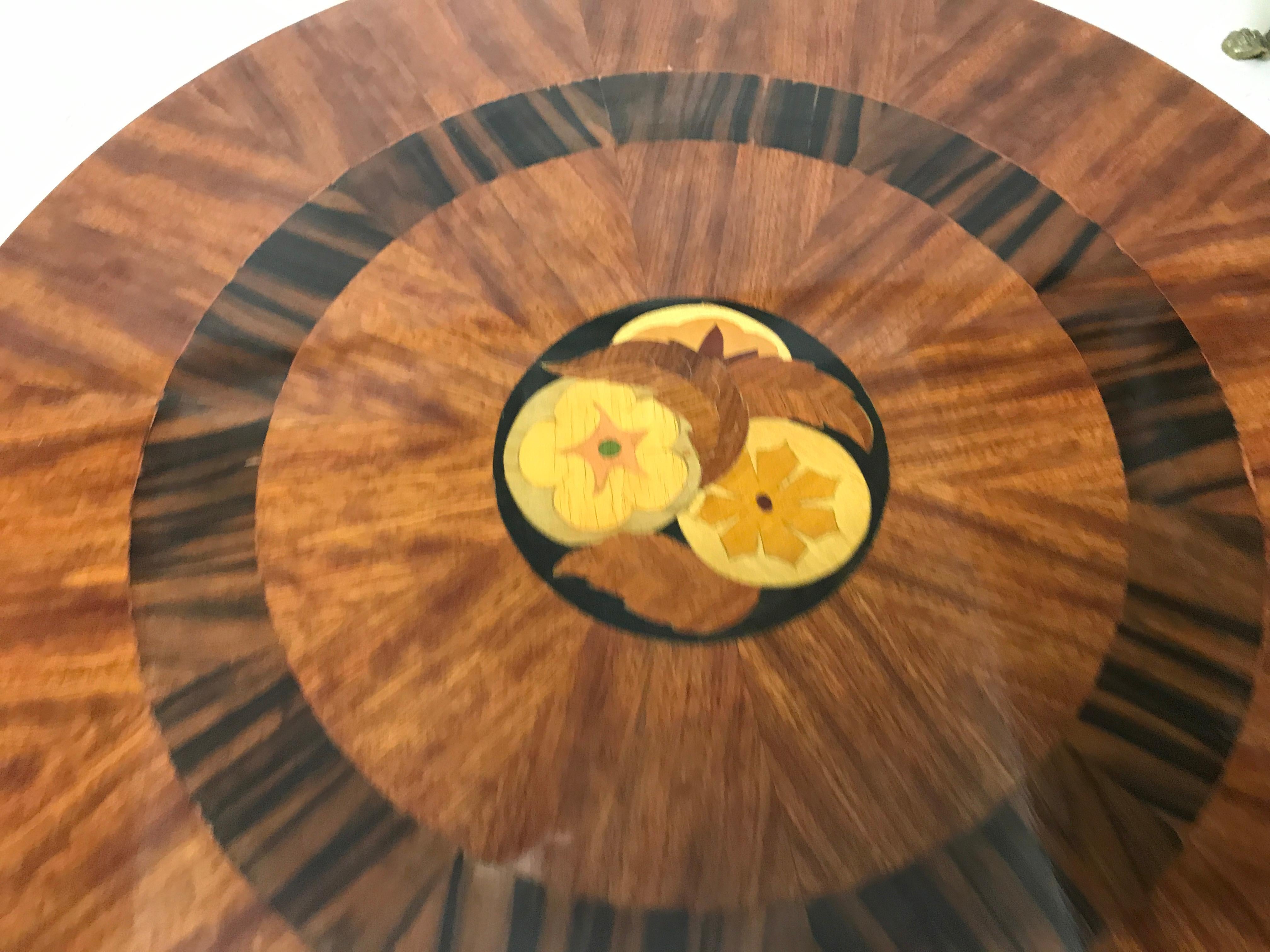 Table Art Deco, France, 1920, Marquetry and Wood In Good Condition For Sale In Ciudad Autónoma Buenos Aires, C