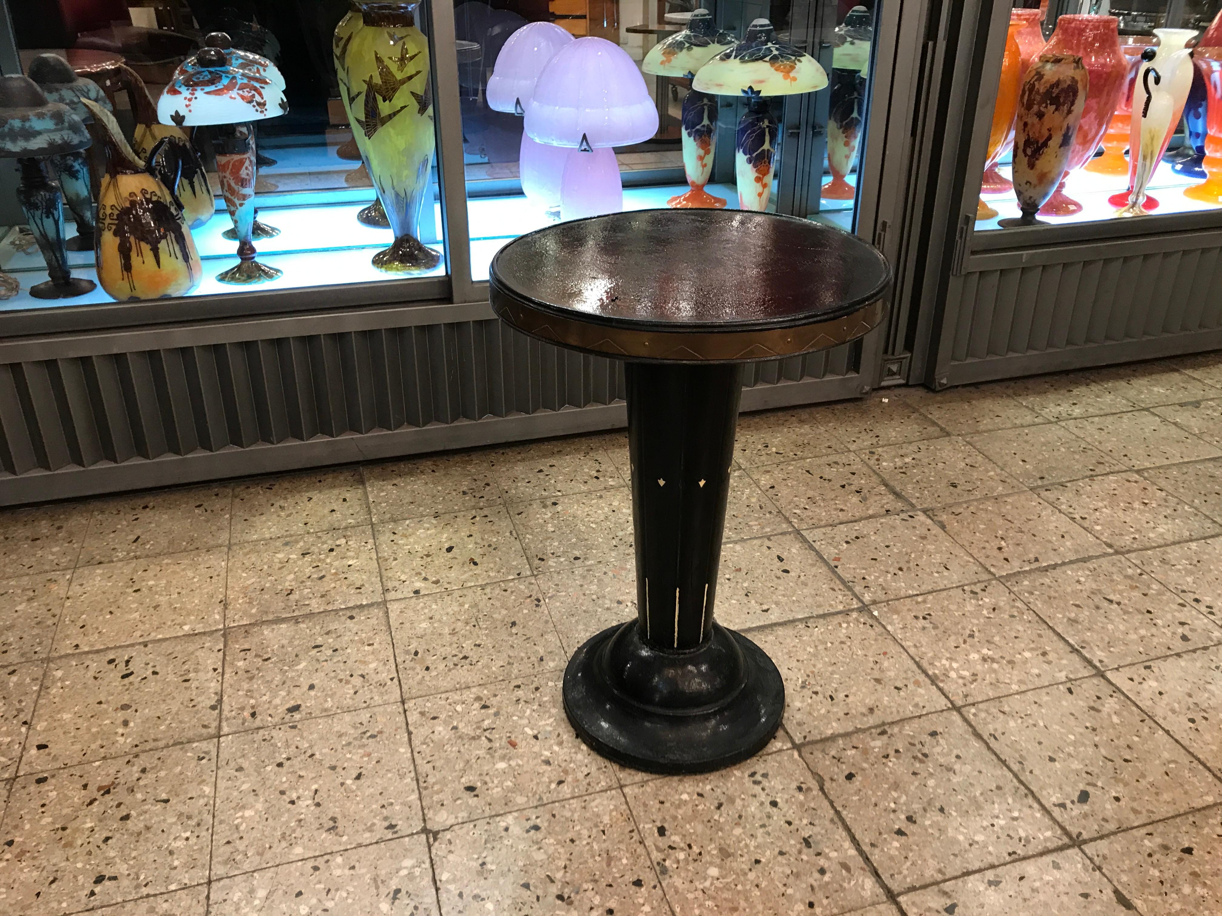 Table
Material: bronze and iron
Style: Art Deco
France.
We have specialized in the sale of Art Deco and Art Nouveau and Vintage styles since 1982. If you have any questions we are at your disposal.
Pushing the button that reads 'View All From