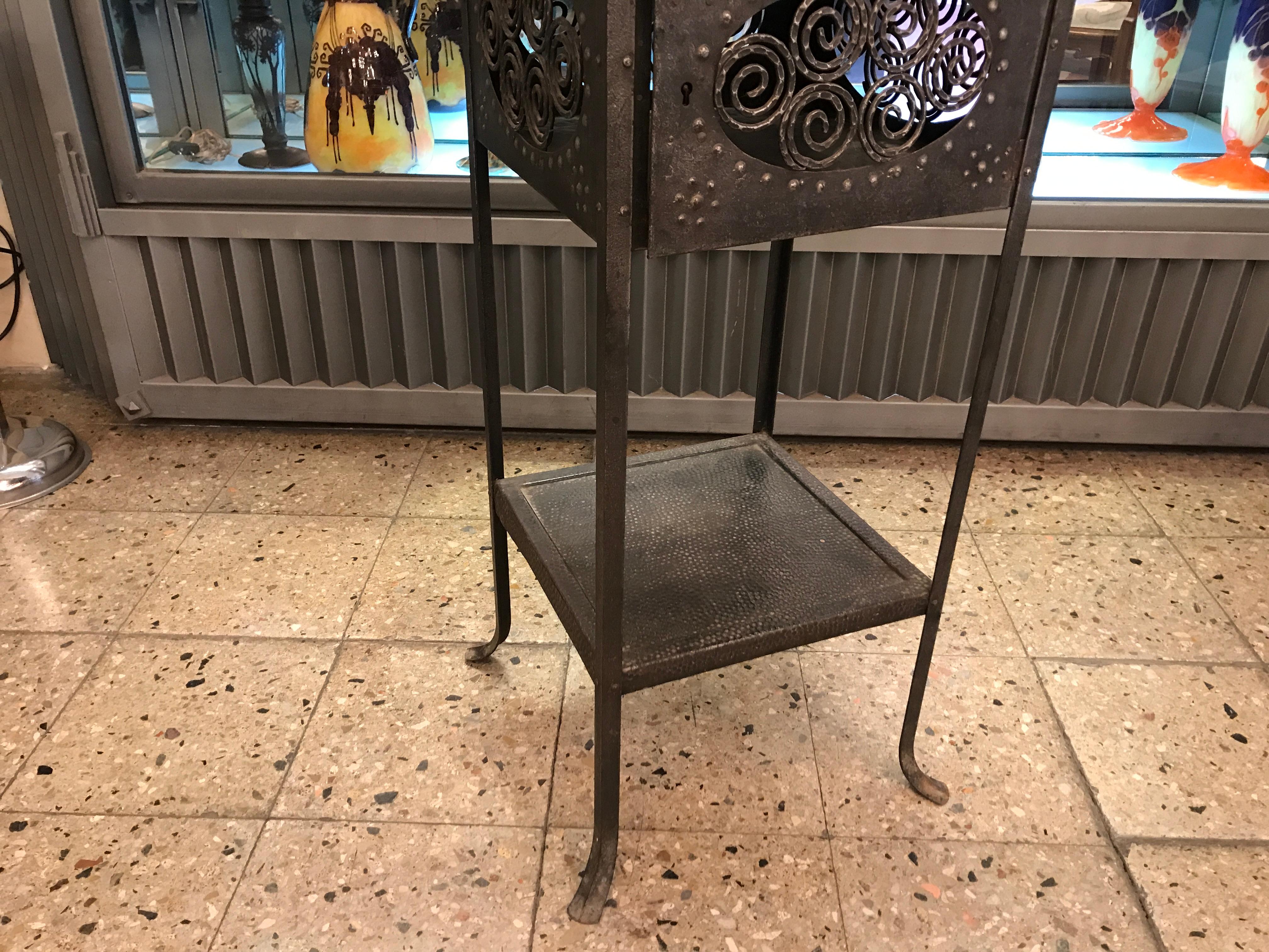 Table Arts and Crafts, 1870, Matériau : fer, anglais en vente 9