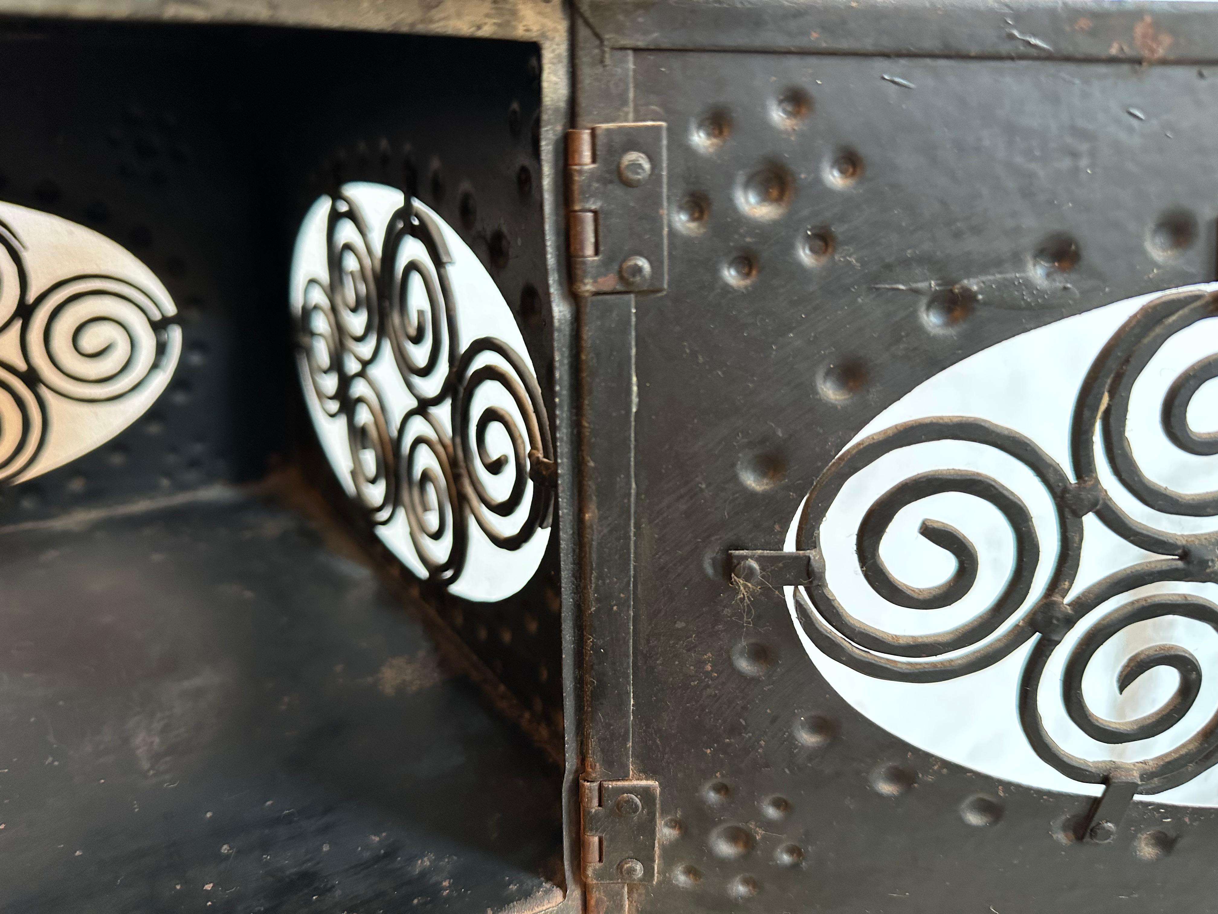 Table Arts and Crafts, 1870, Matériau : fer, anglais en vente 12