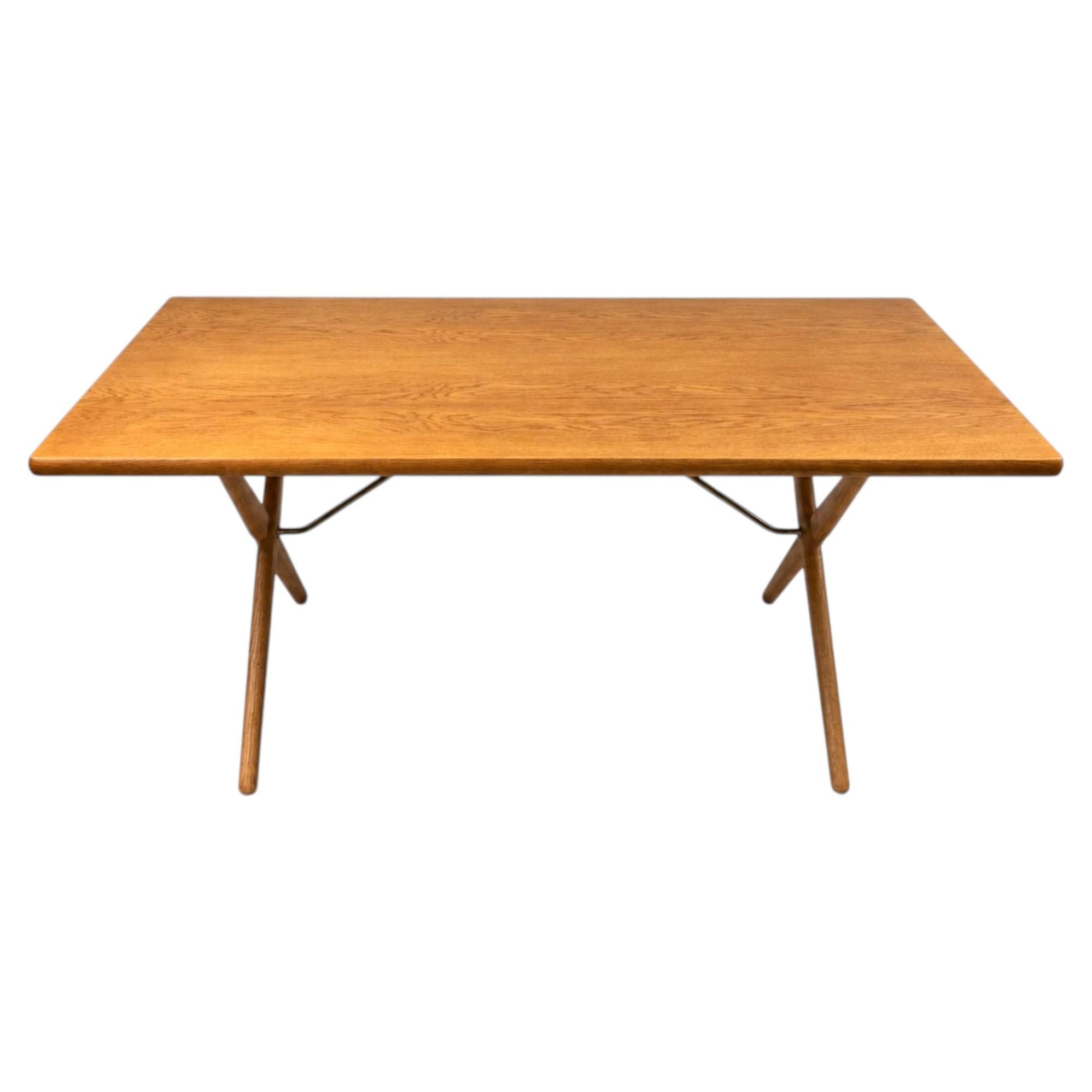 Mesa AT-303 de Hans J. Wegner, madera de roble, estilo «Mid-Century Modern»