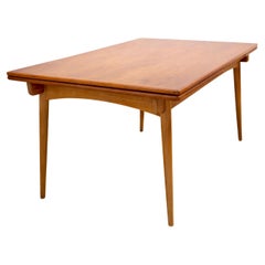 Table AT-312 teck et chêne par Hans J. Wegner