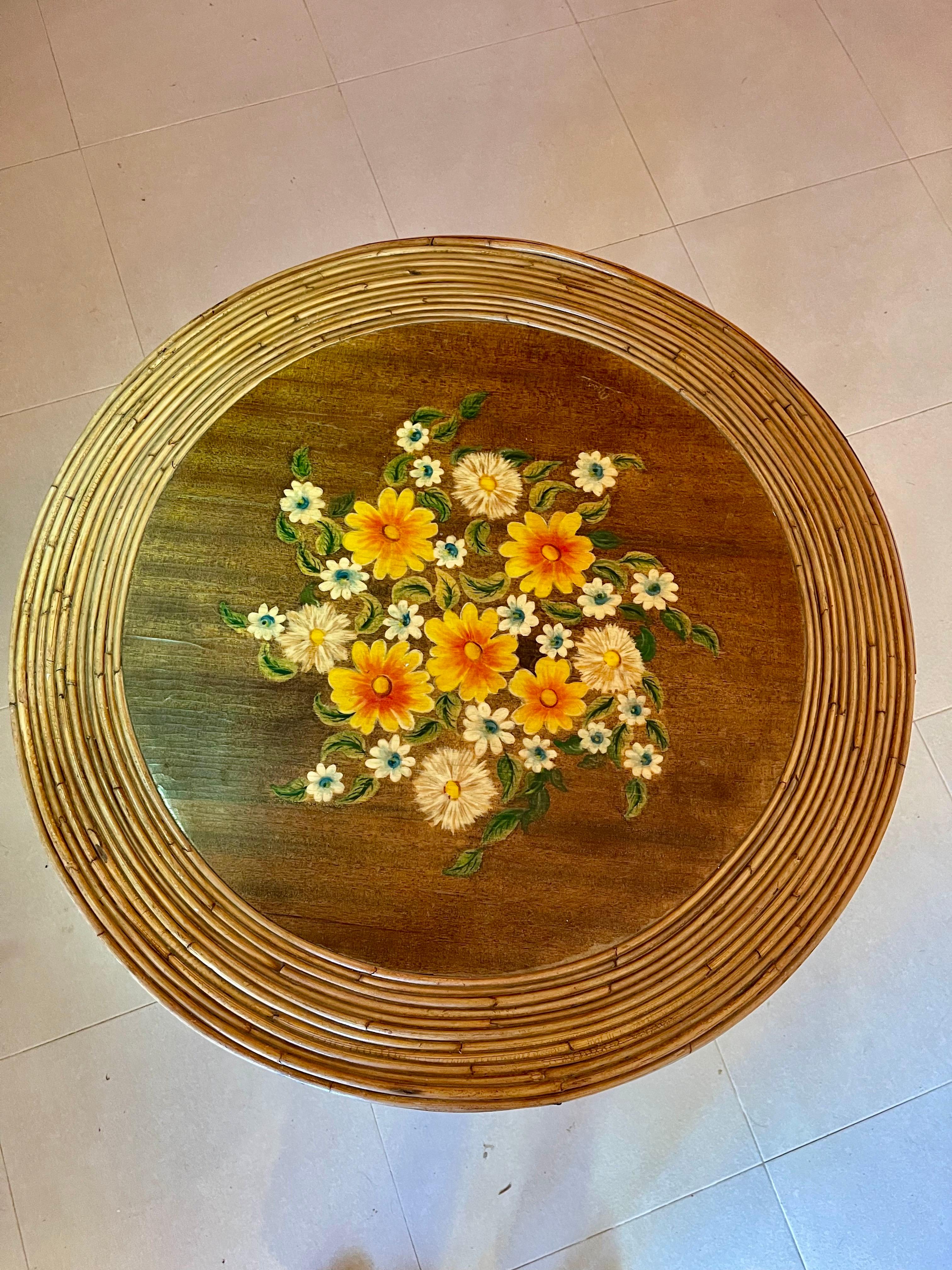 Fait main Table en bambou avec fleurs et enseigne en rotin d'exception, France, années 1960 en vente