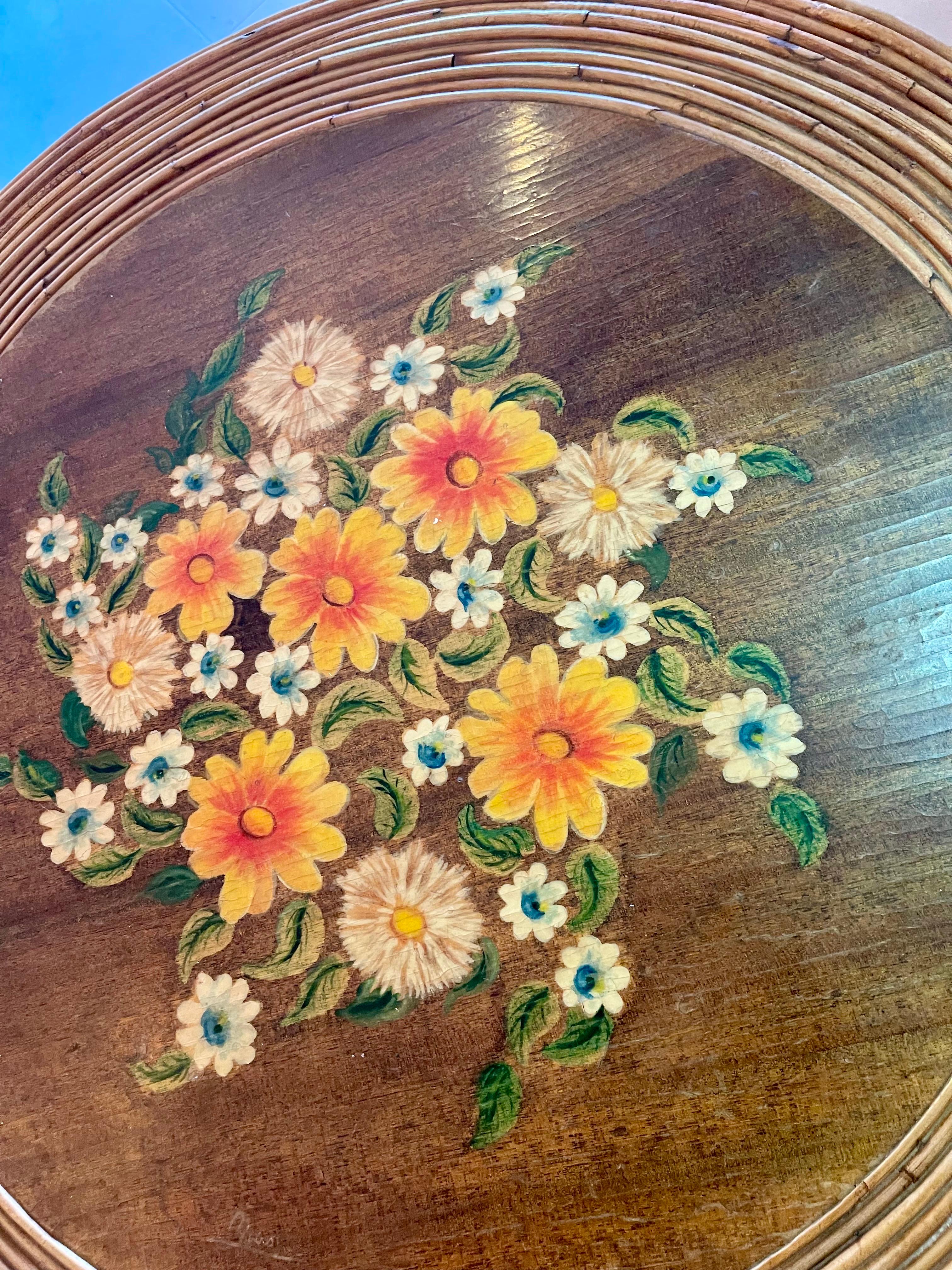 Table en bambou avec fleurs et enseigne en rotin d'exception, France, années 1960 Bon état - En vente à La xara, VC