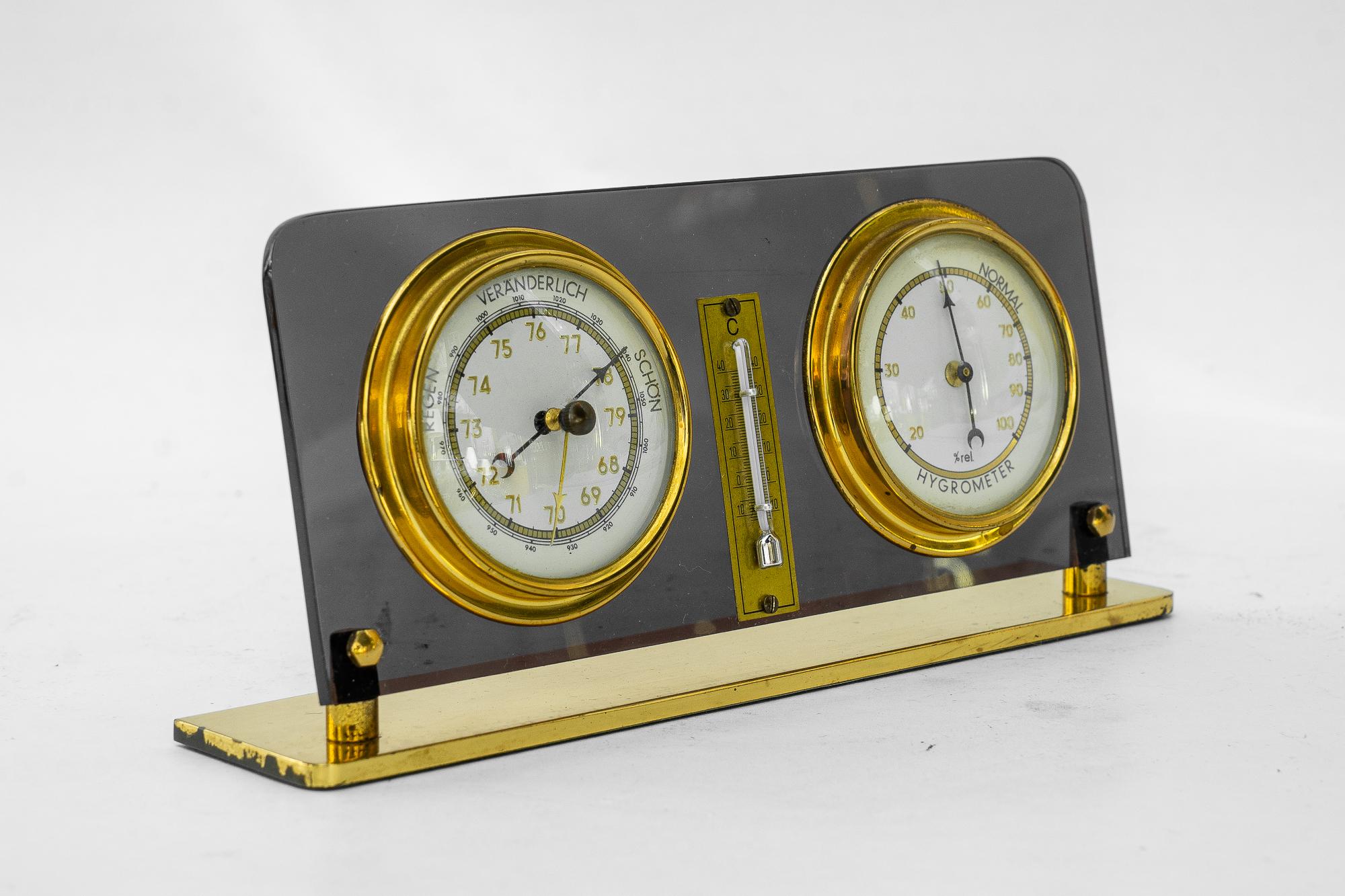 Tavolo barometro stazione meteorologica Vienna Around, anni '50 In condizioni buone in vendita a Wien, AT