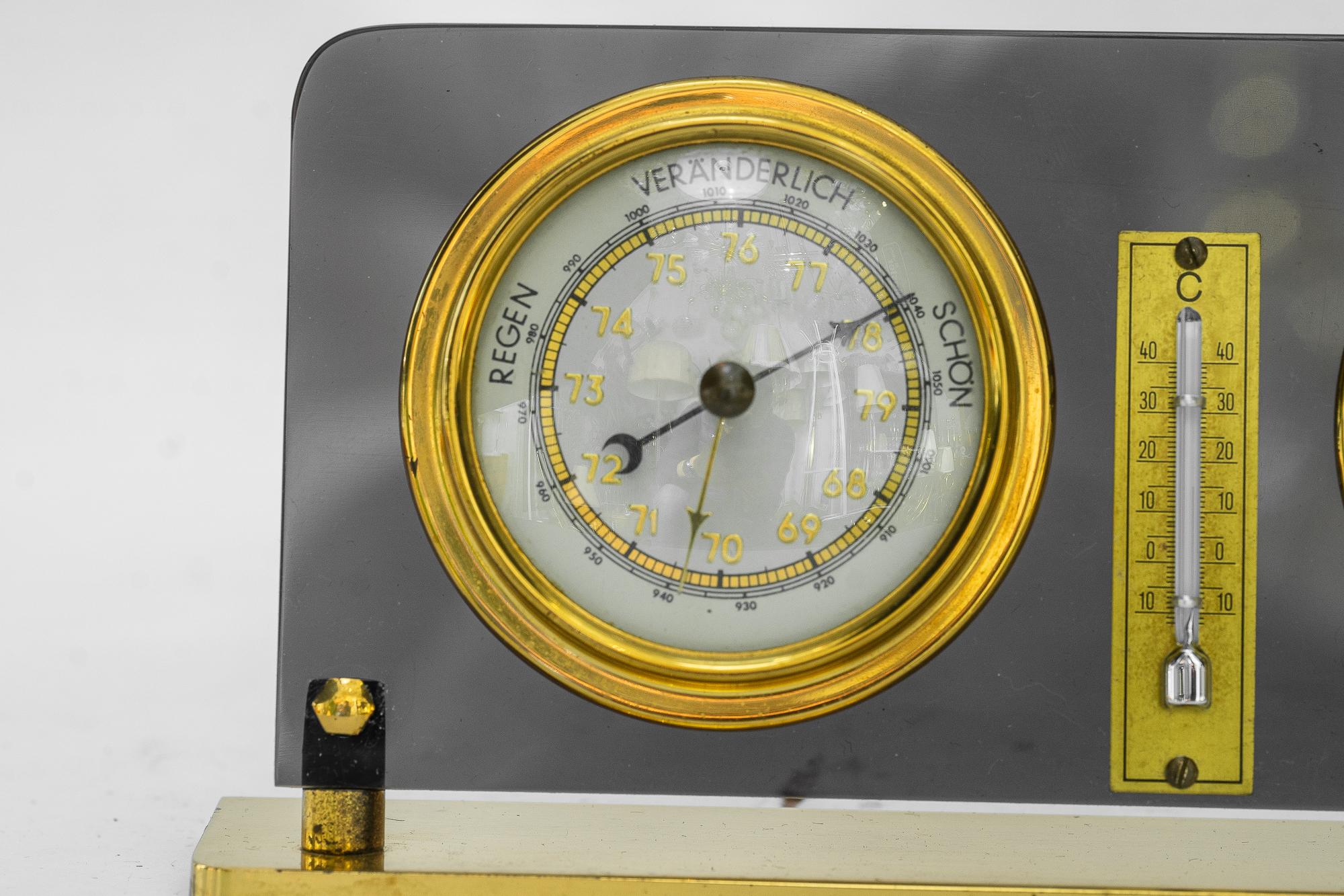 Tavolo barometro stazione meteorologica Vienna Around, anni '50 in vendita 1