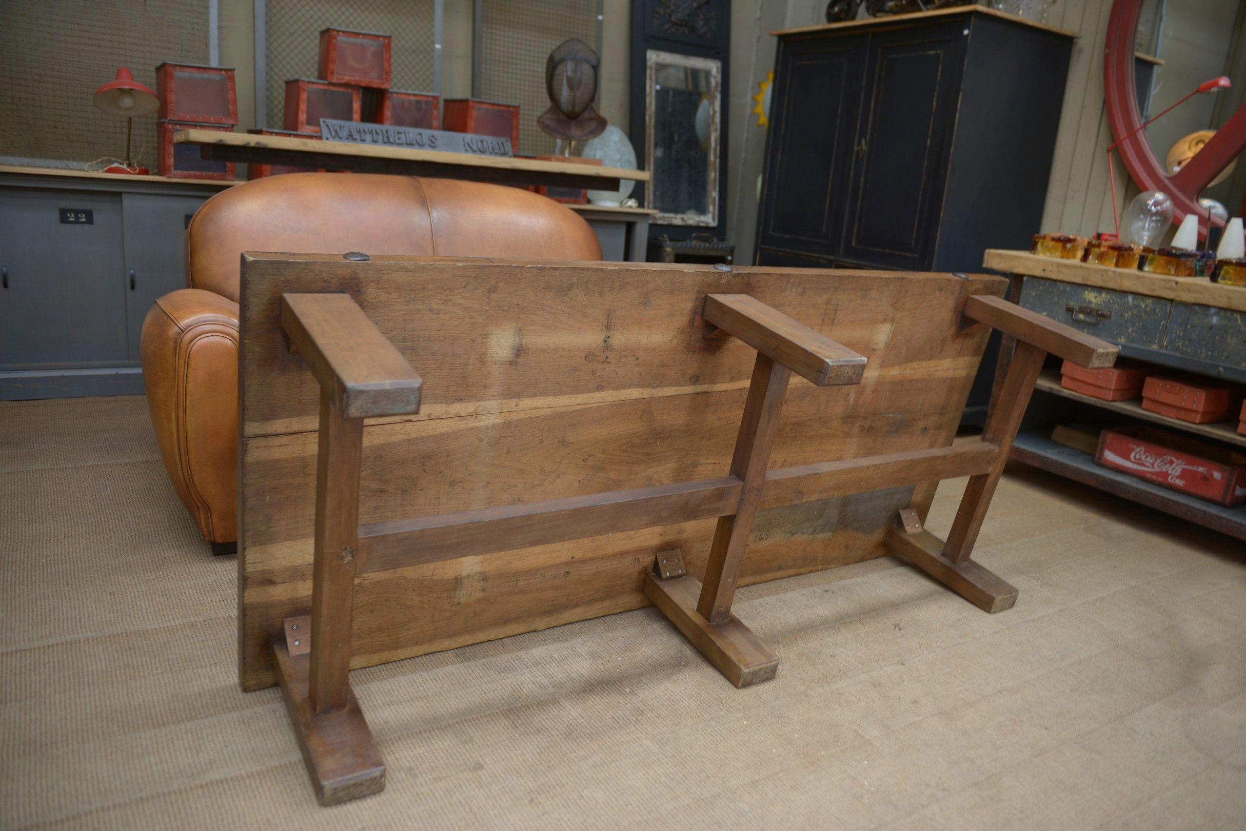 Table basse 6 pieds en chêne massif 1950 For Sale 4