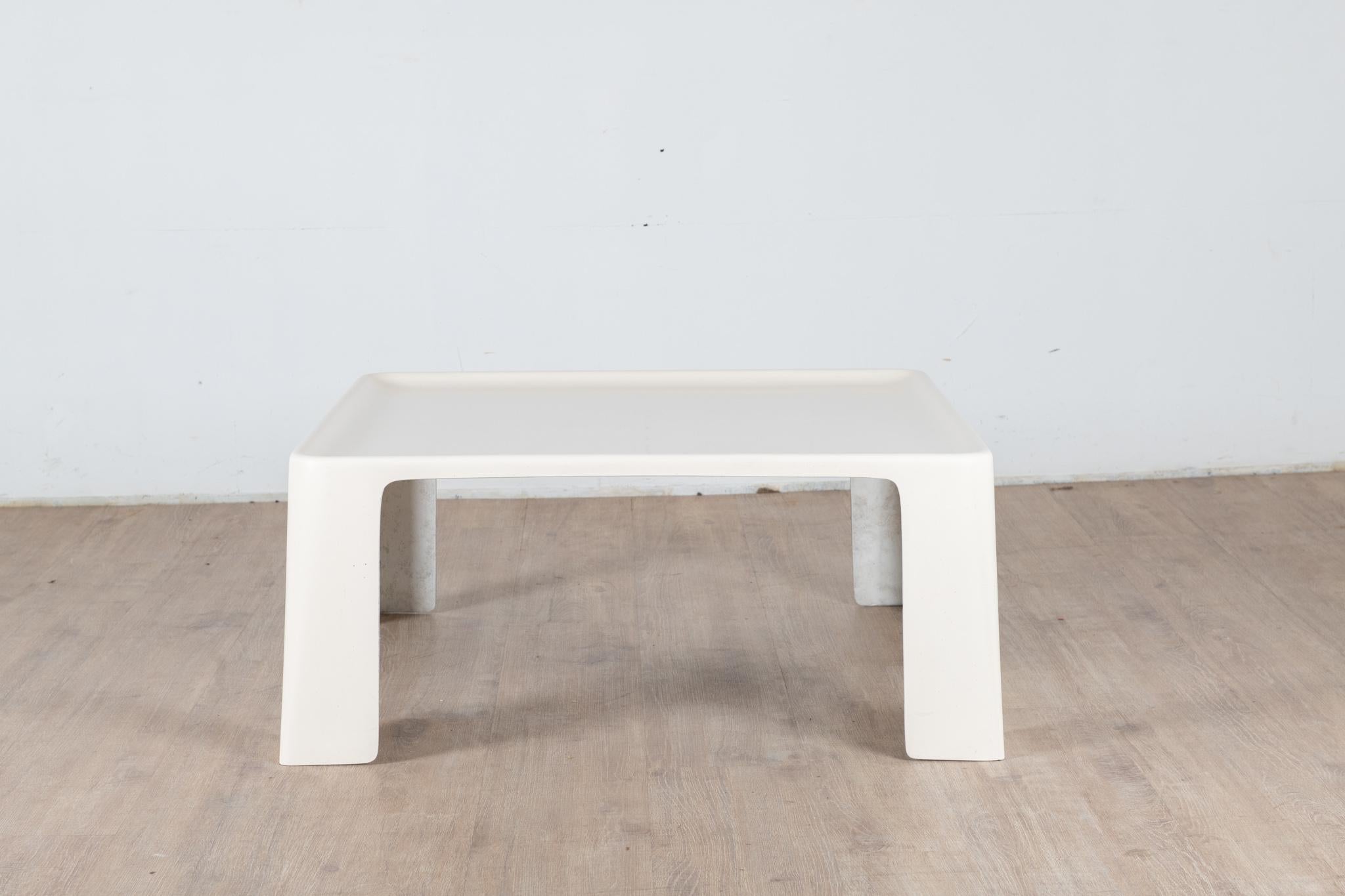 Table Basse Amanta Par Mario Bellini Pour C Et B, Italie, 1960 For Sale
