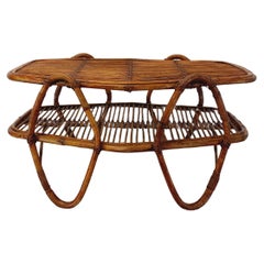 Table basse avec plateau porte-revue en rotin vintage années 60