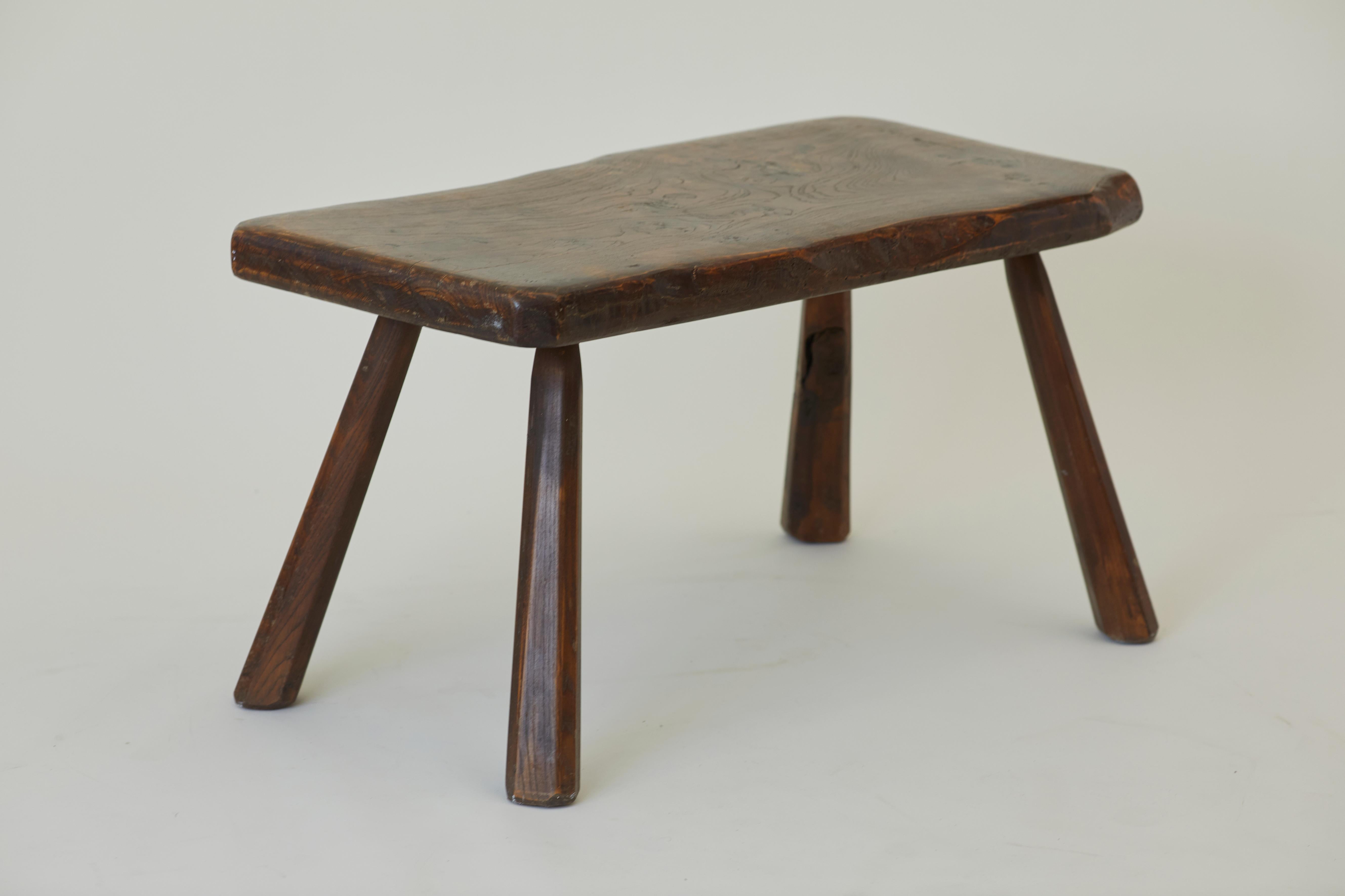 Table basse / Banc en bois (chêne) massif vintage Brutaliste circa 1960 For Sale 1