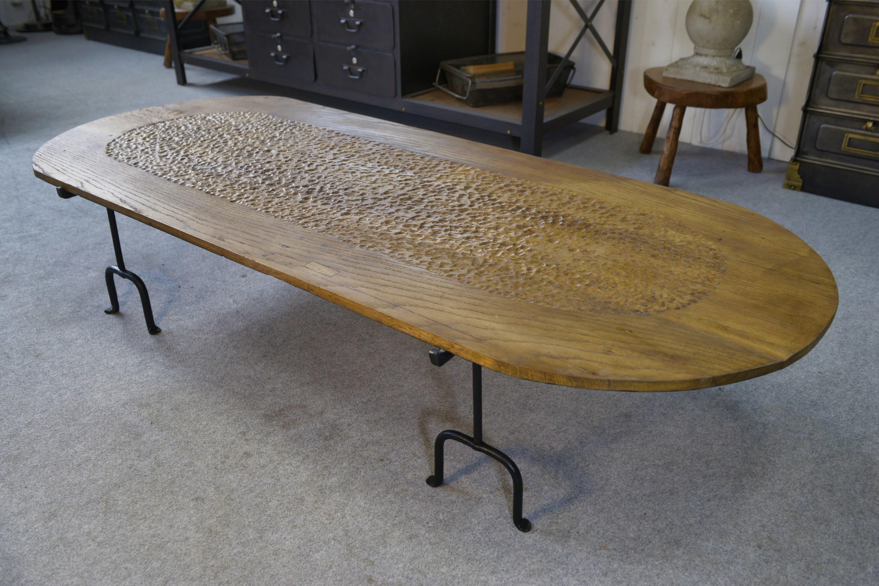 Iron Table basse brutaliste en chêne massif - fer forgé dans le goût de Noll-Marolles For Sale