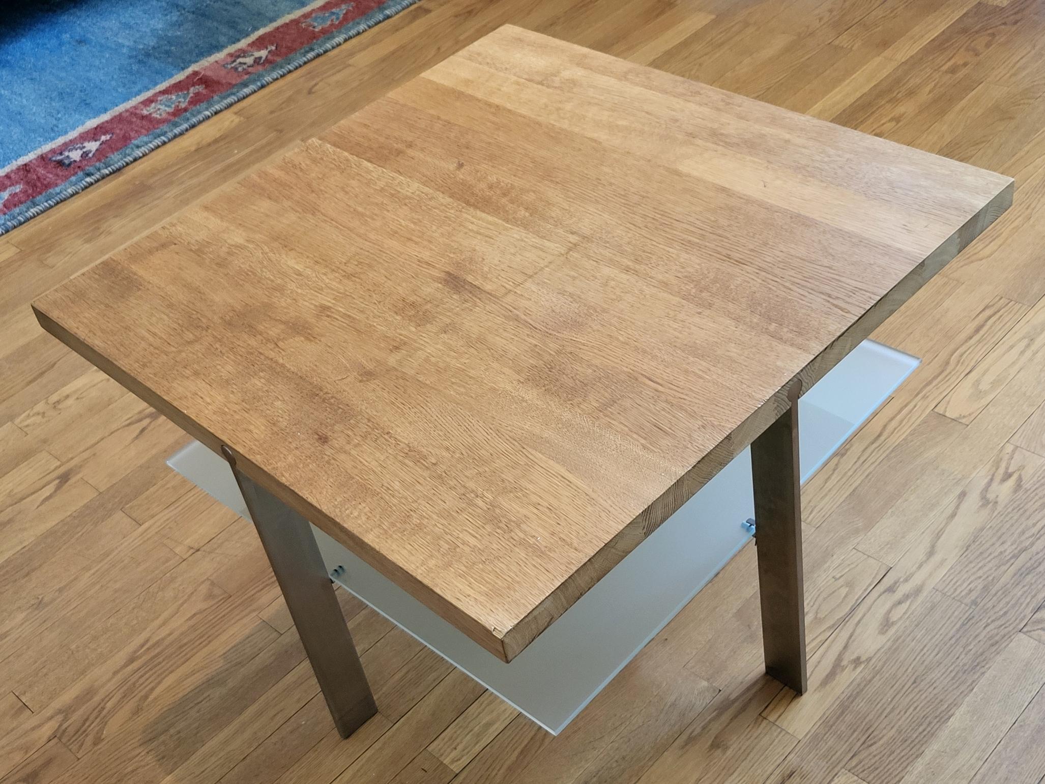 Scandinavian Modern Table basse carré en chêne massif Aksel Kjersgaard Naver collection Danemark For Sale