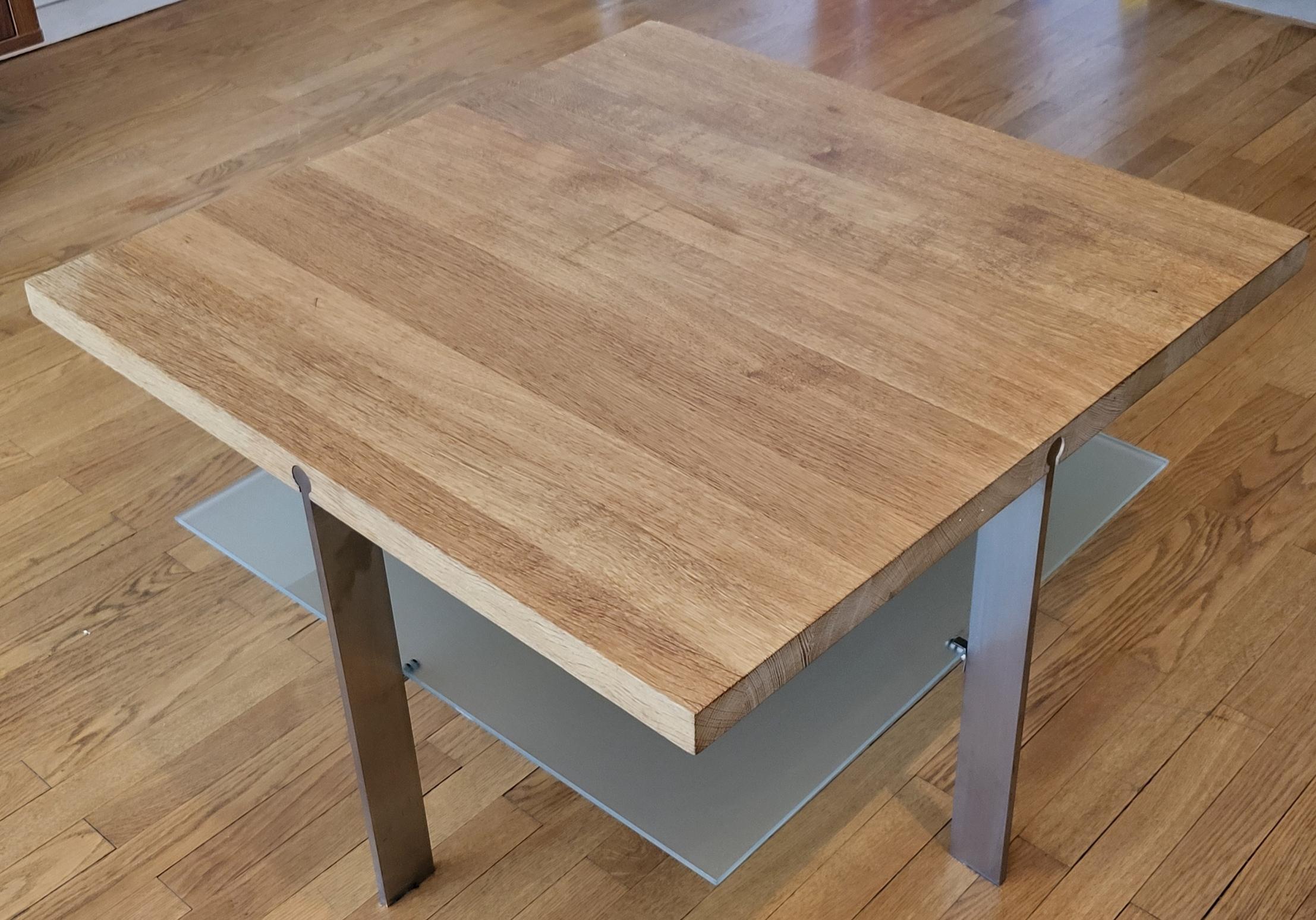 Hardwood Table basse carré en chêne massif Aksel Kjersgaard Naver collection Danemark For Sale