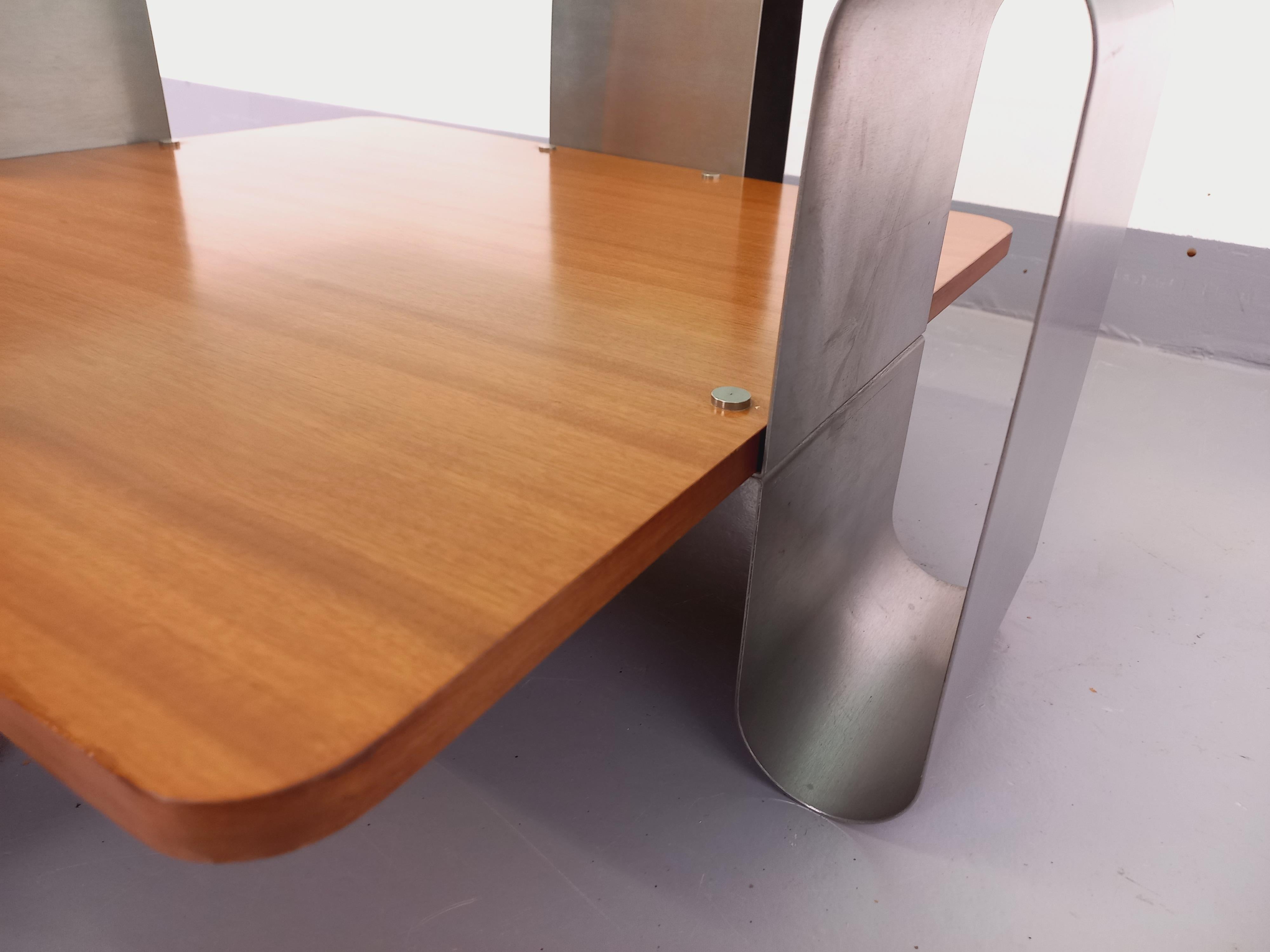 Table basse carrée 2 plateaux style A Space vintage des années 70 en verre en vente 4