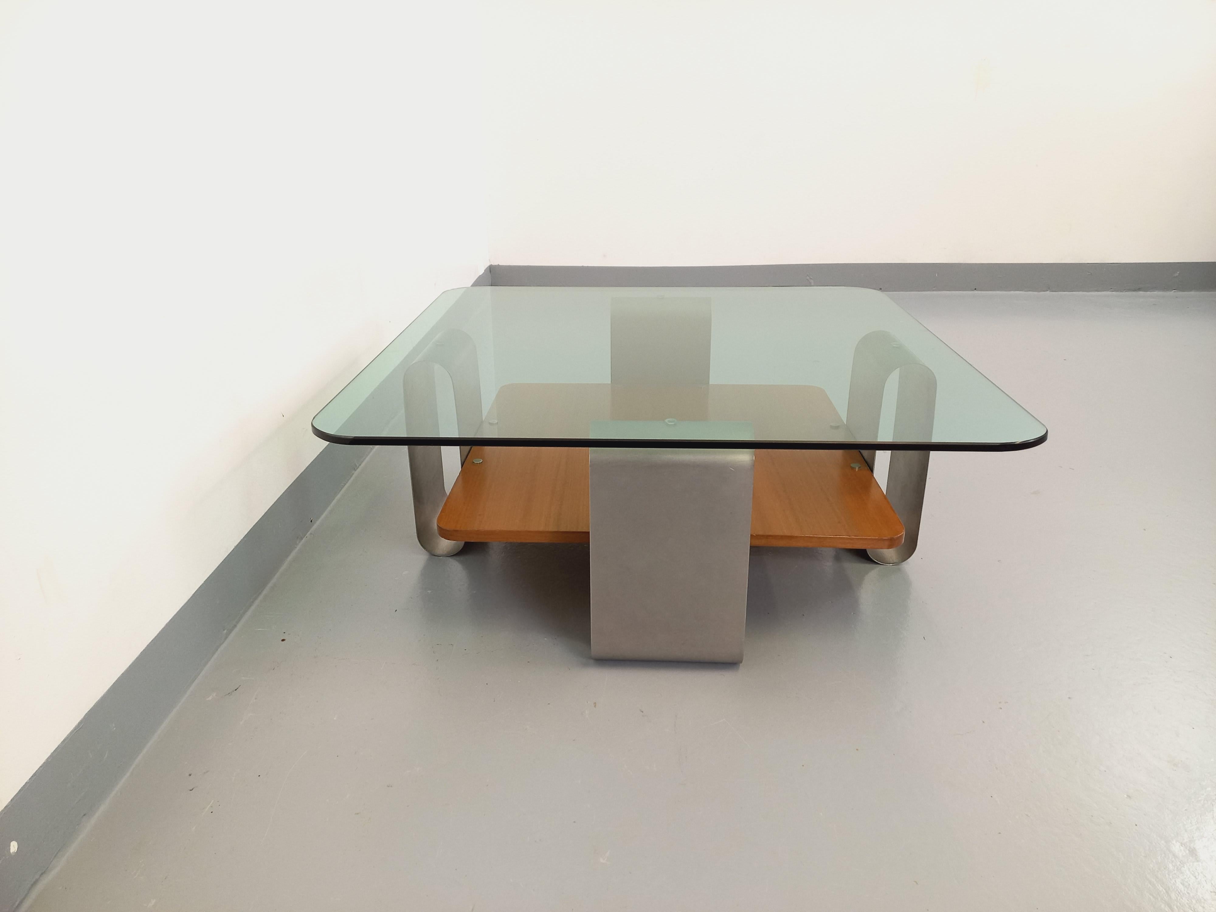 Table basse carrée 2 plateaux style A Space vintage des années 70 en verre en vente 6