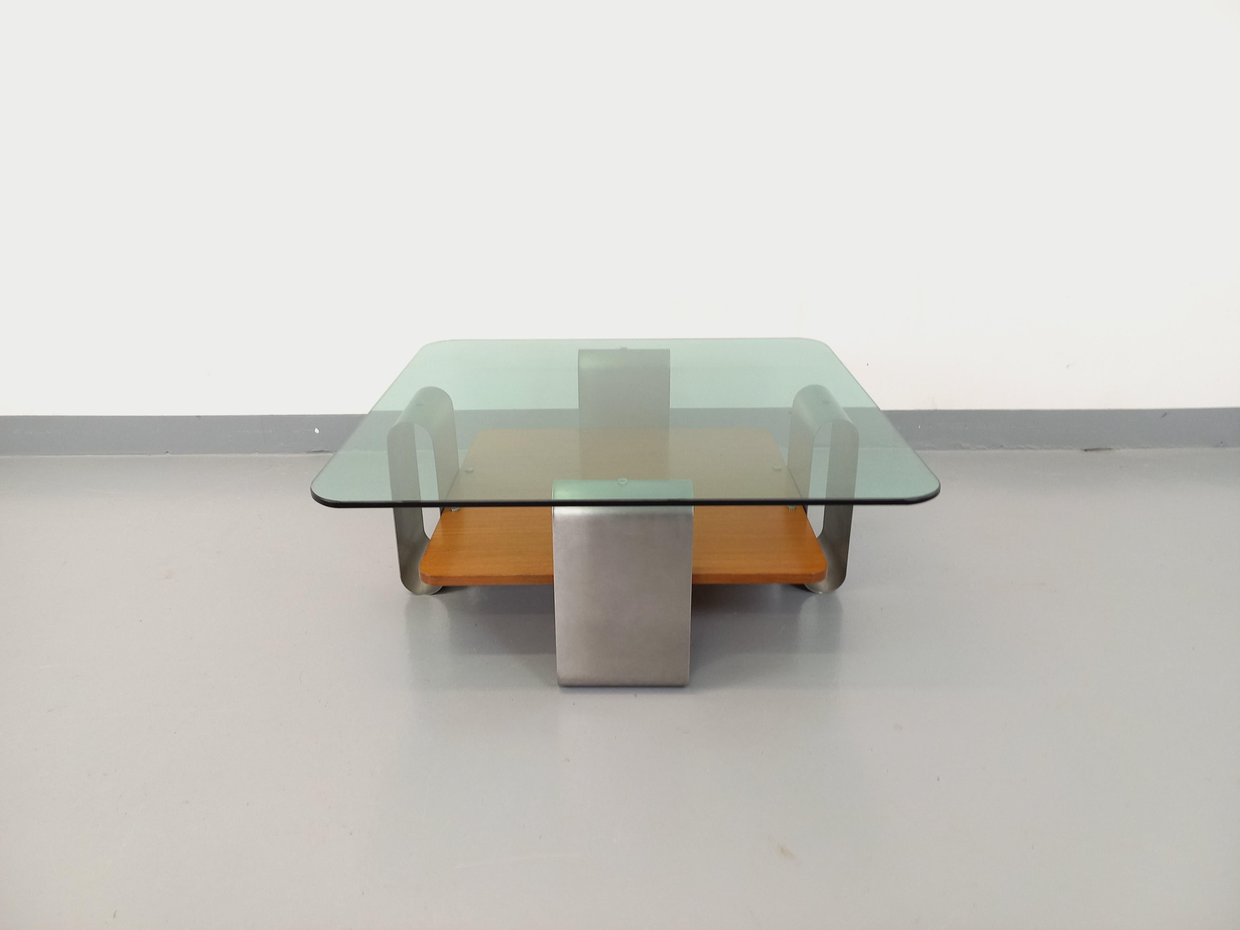 Table basse carrée 2 plateaux style A Space vintage des années 70 en verre en vente 8