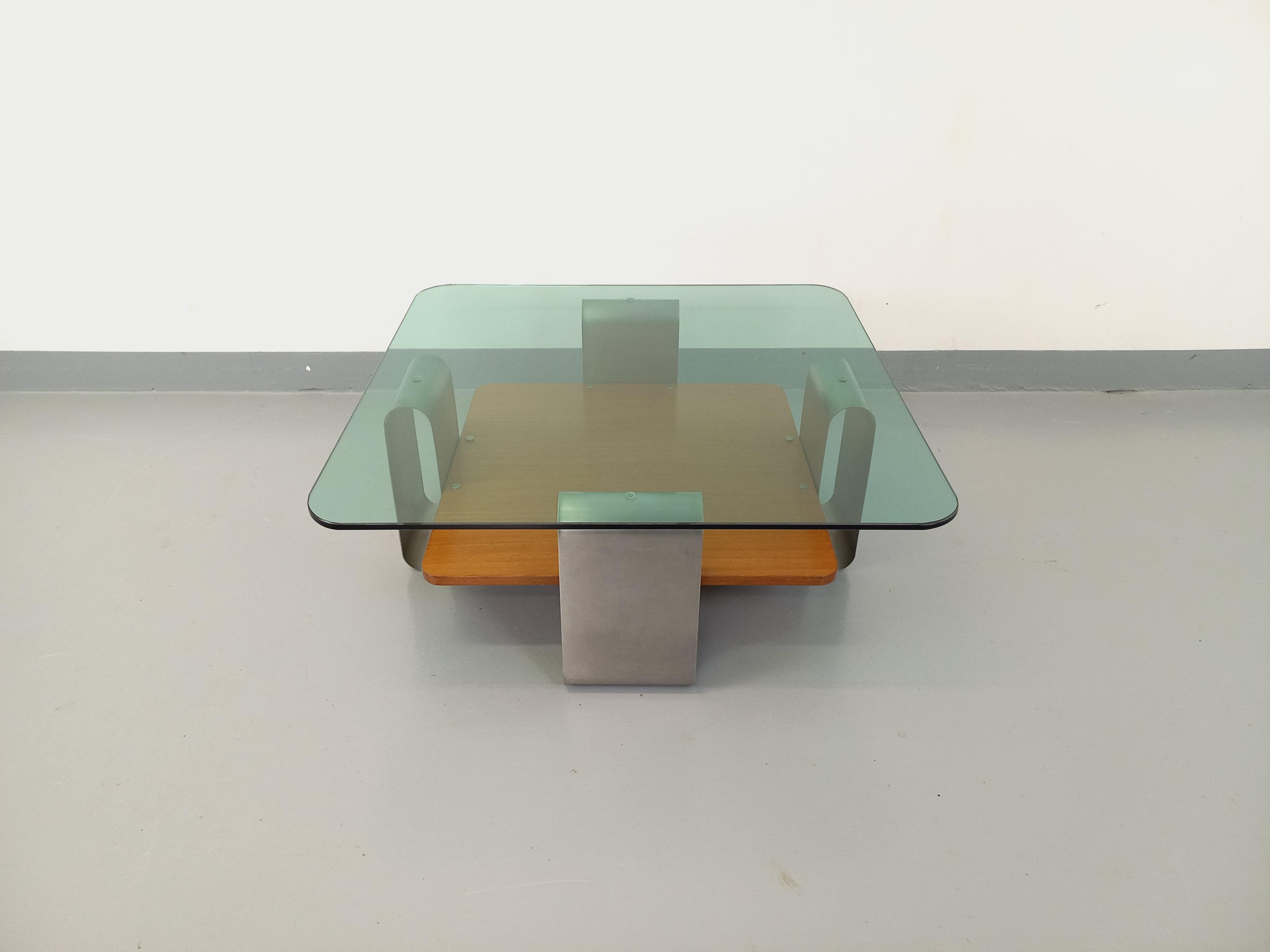 Table basse carrée 2 plateaux style A Space vintage des années 70 en verre en vente 2