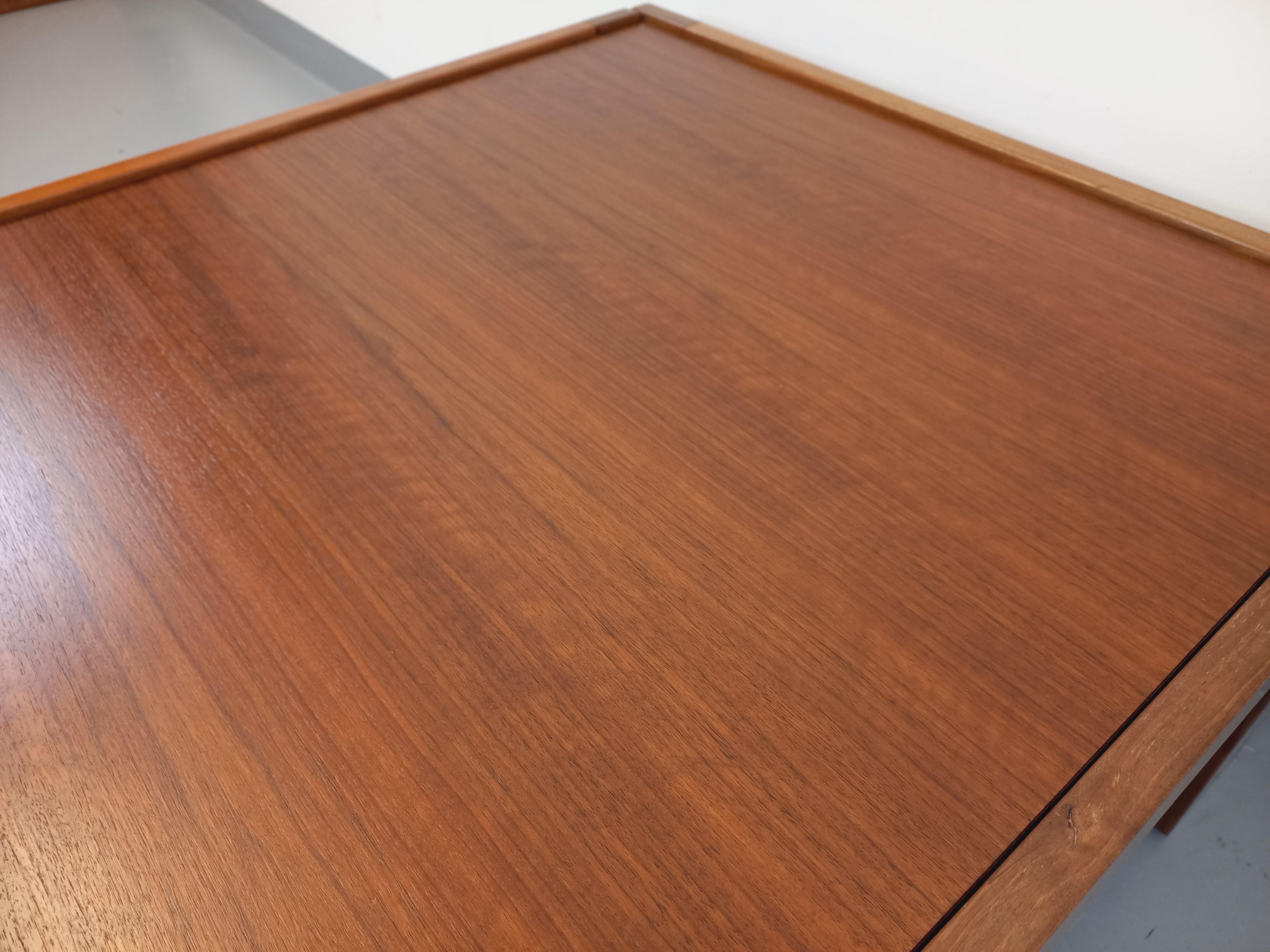 Table basse carrée italienne vintage de Afra et Tobia Scarpa pour Cassina 4