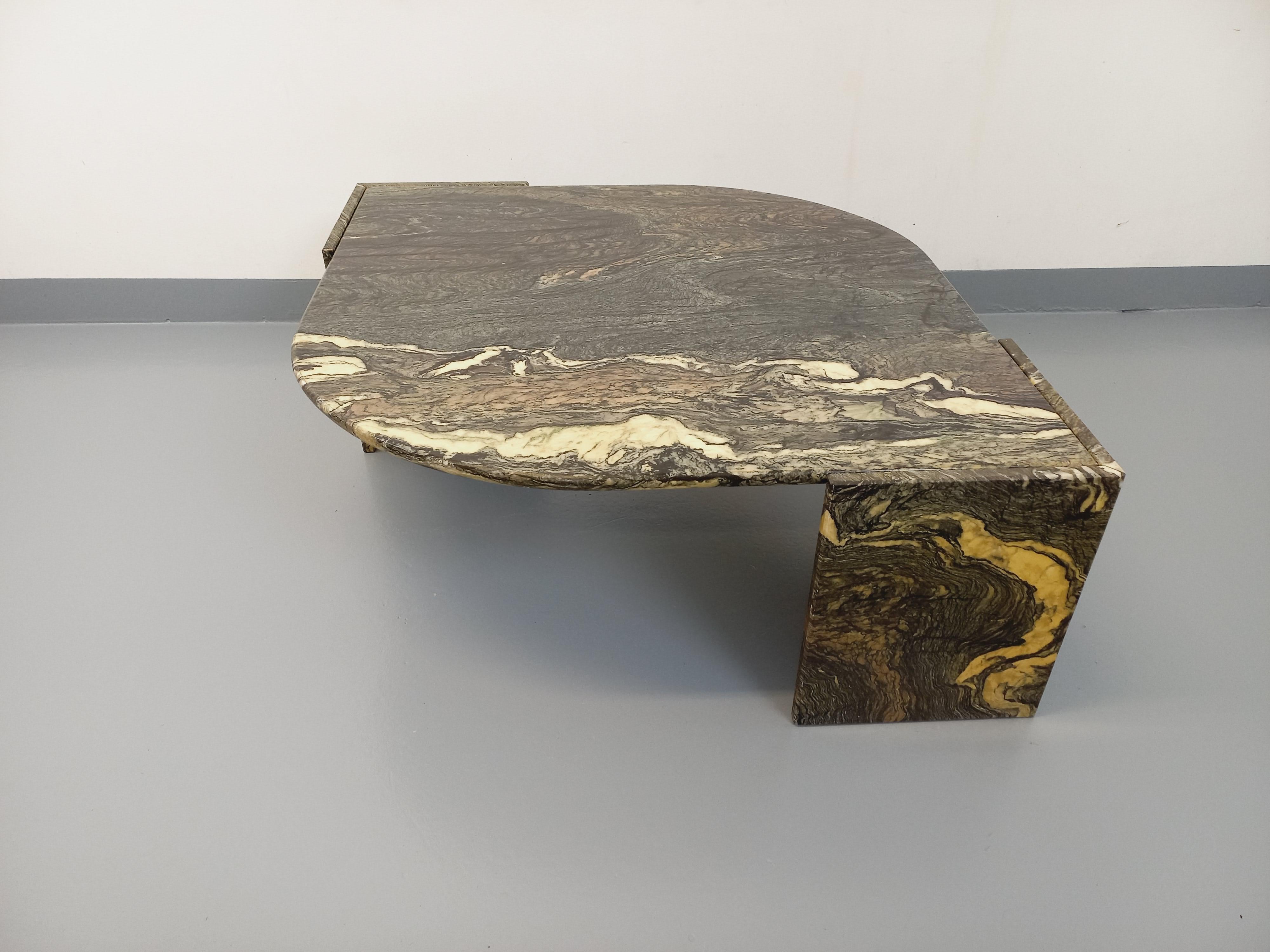 Table basse carrée vintage en marbre gris vert des années 70 en vente 10