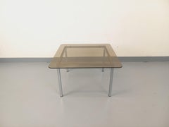 Table basse carrée vintage en verre fumé et métal chromé des années 70