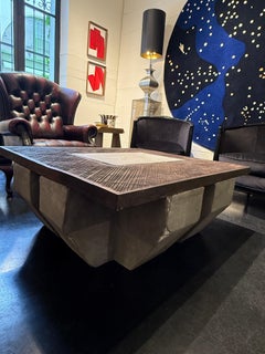Table basse d'un style africain de Christian Caulas