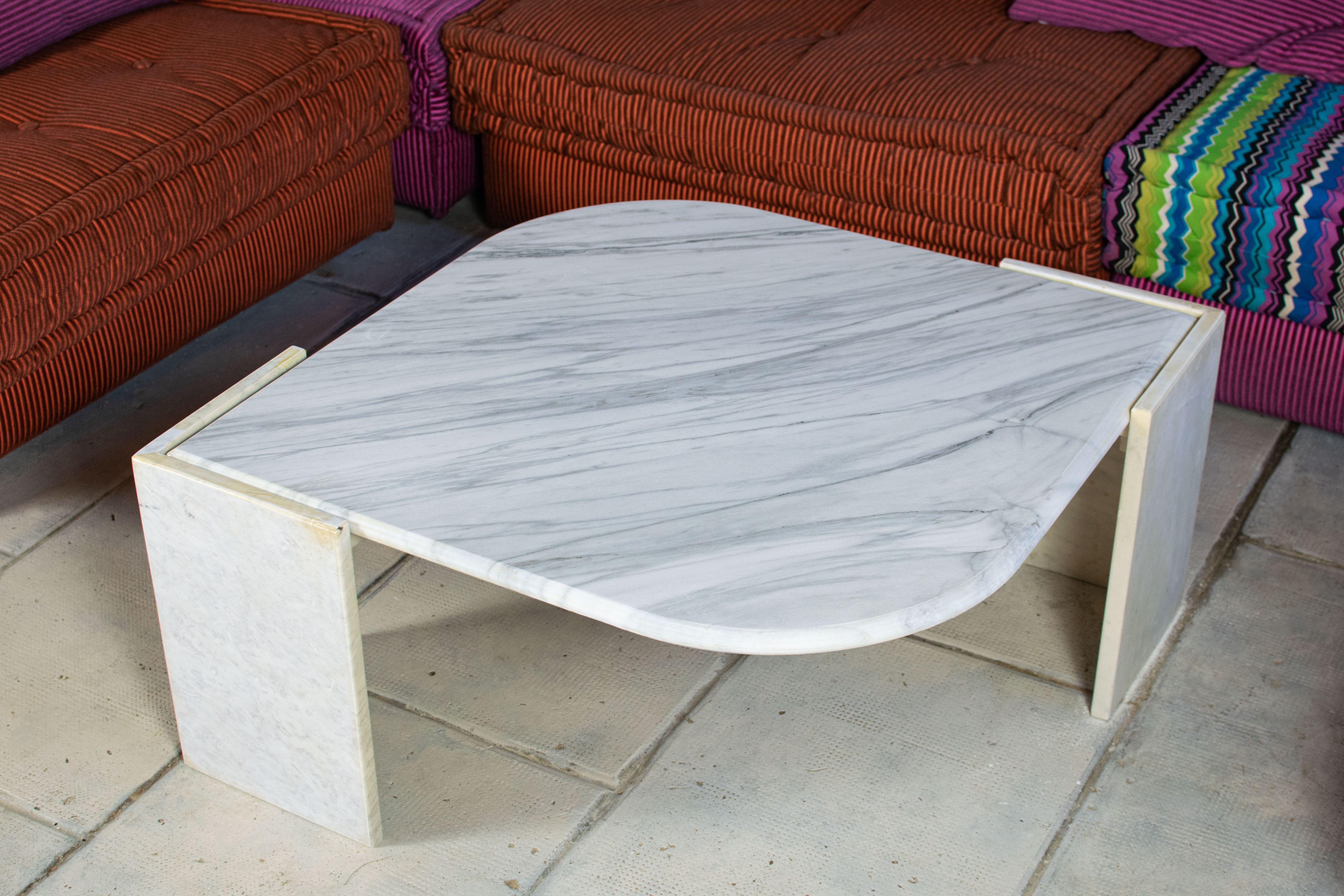 Table basse en marbre forme oeil, 1970 12