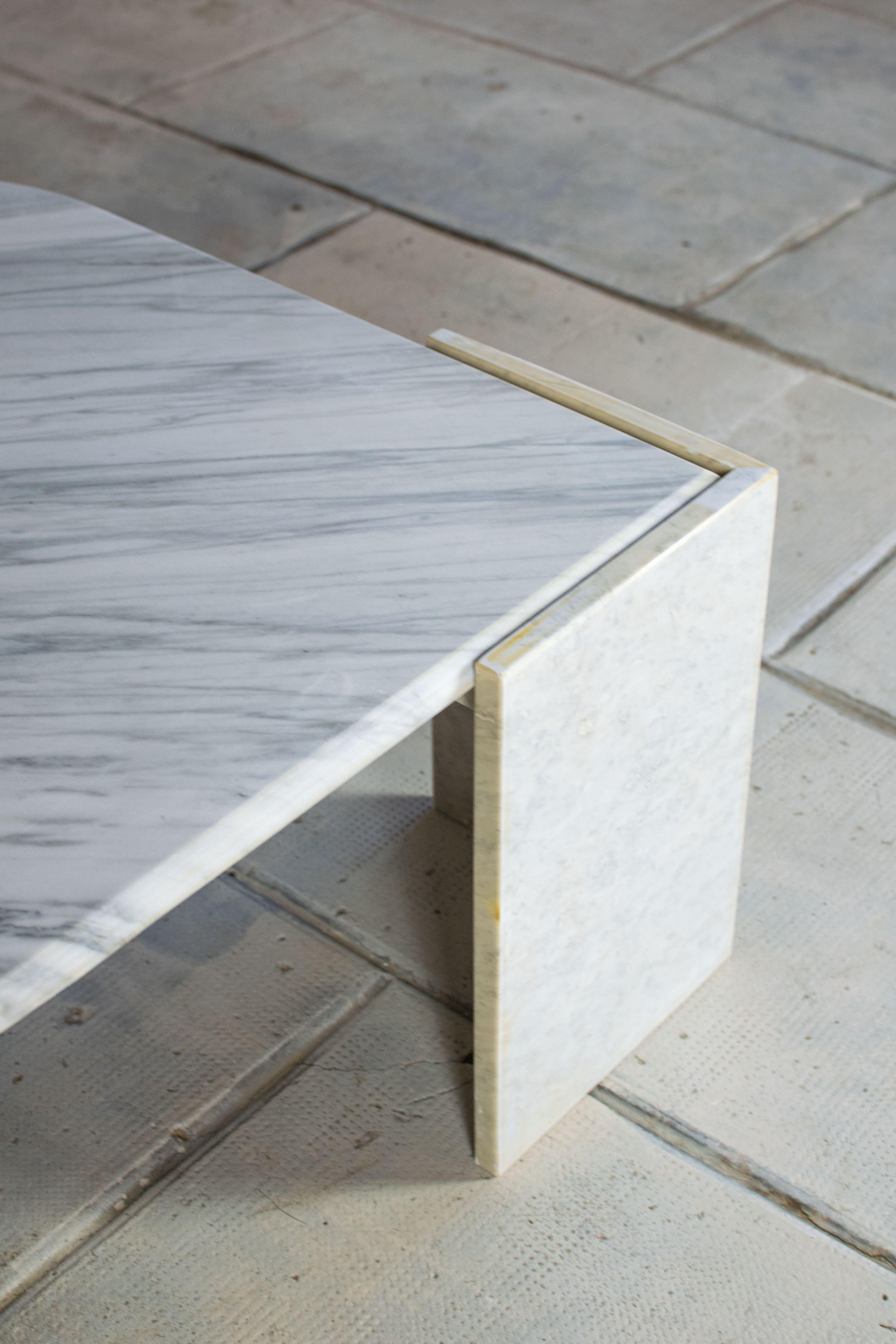 Table basse en marbre forme oeil, 1970 1