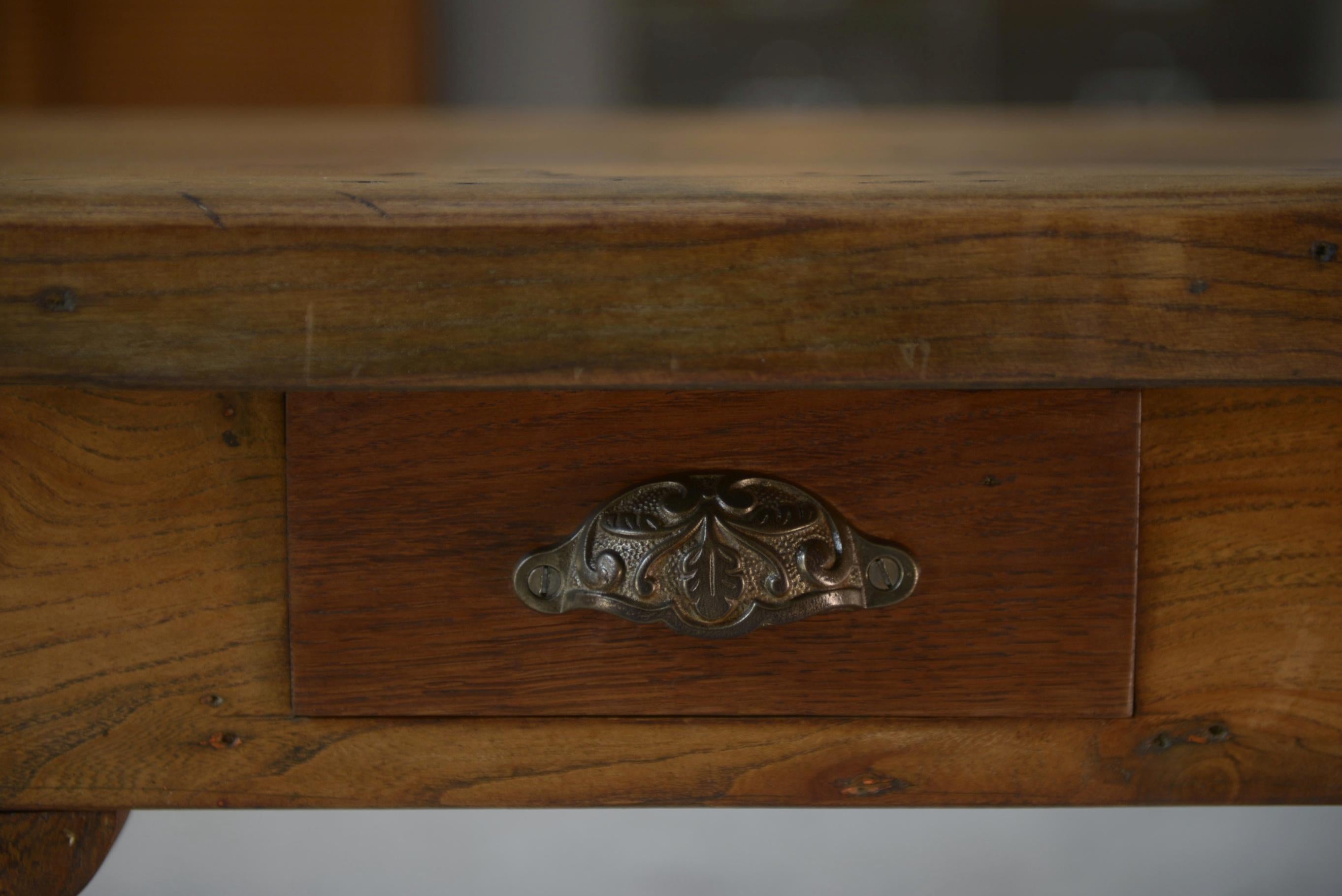 Olmo Table basse en orme massif 2 petits tiroirs 1950's in vendita
