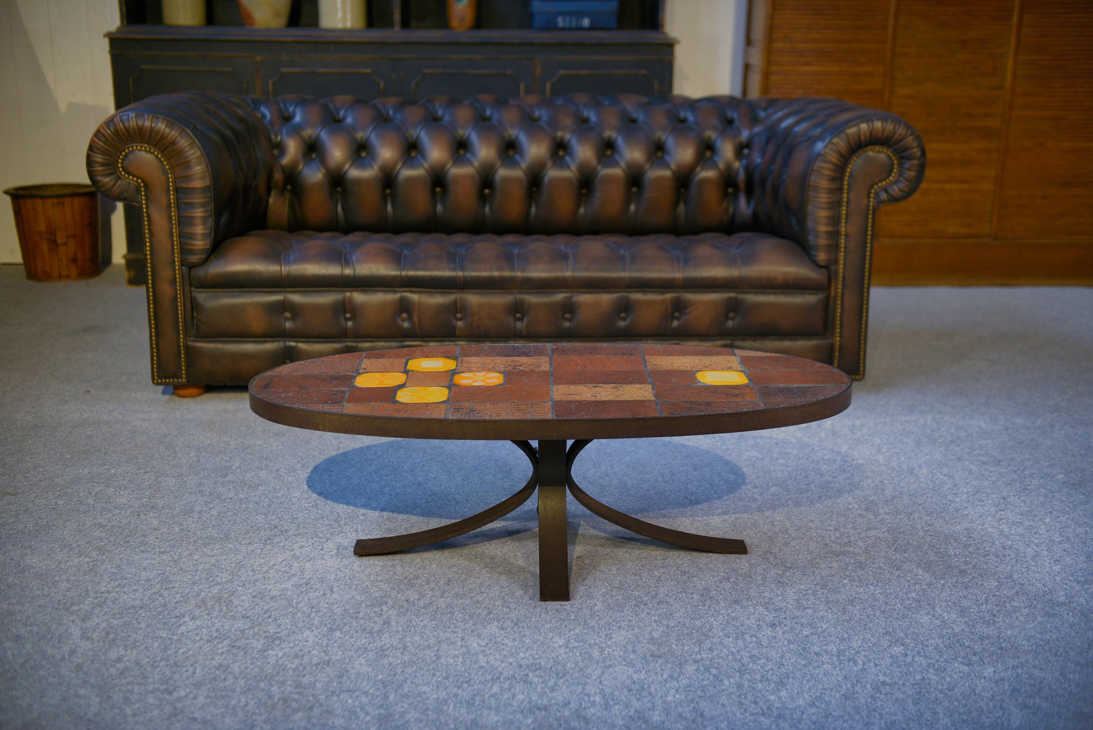 Table Basse en Pierre de Lave et Céramique par Jean Jaffeux 1960 - 1970 mediados del siglo XX en venta