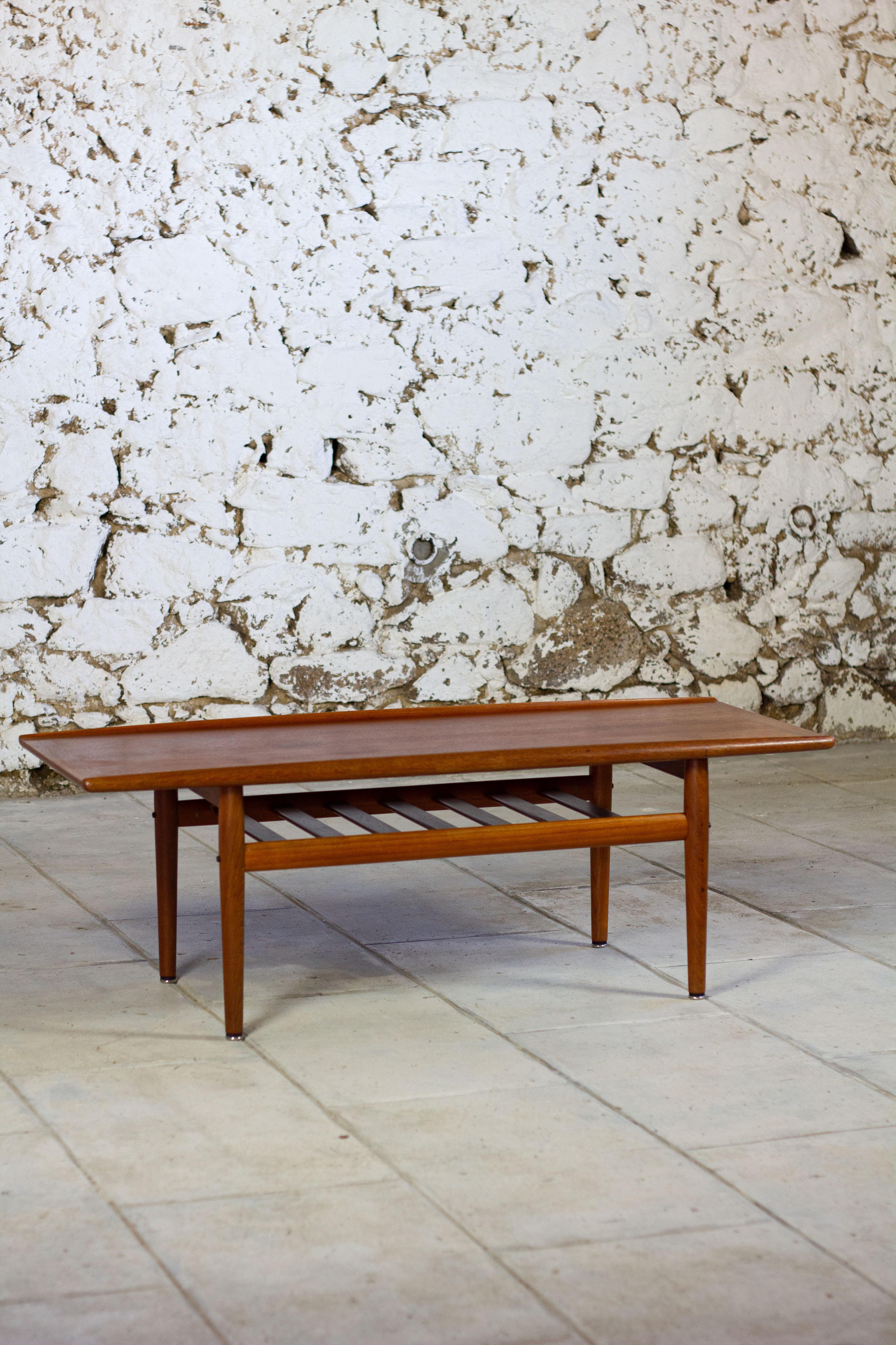 Table basse en teck scandinave par Grete Jalk, 1960 For Sale at 1stDibs