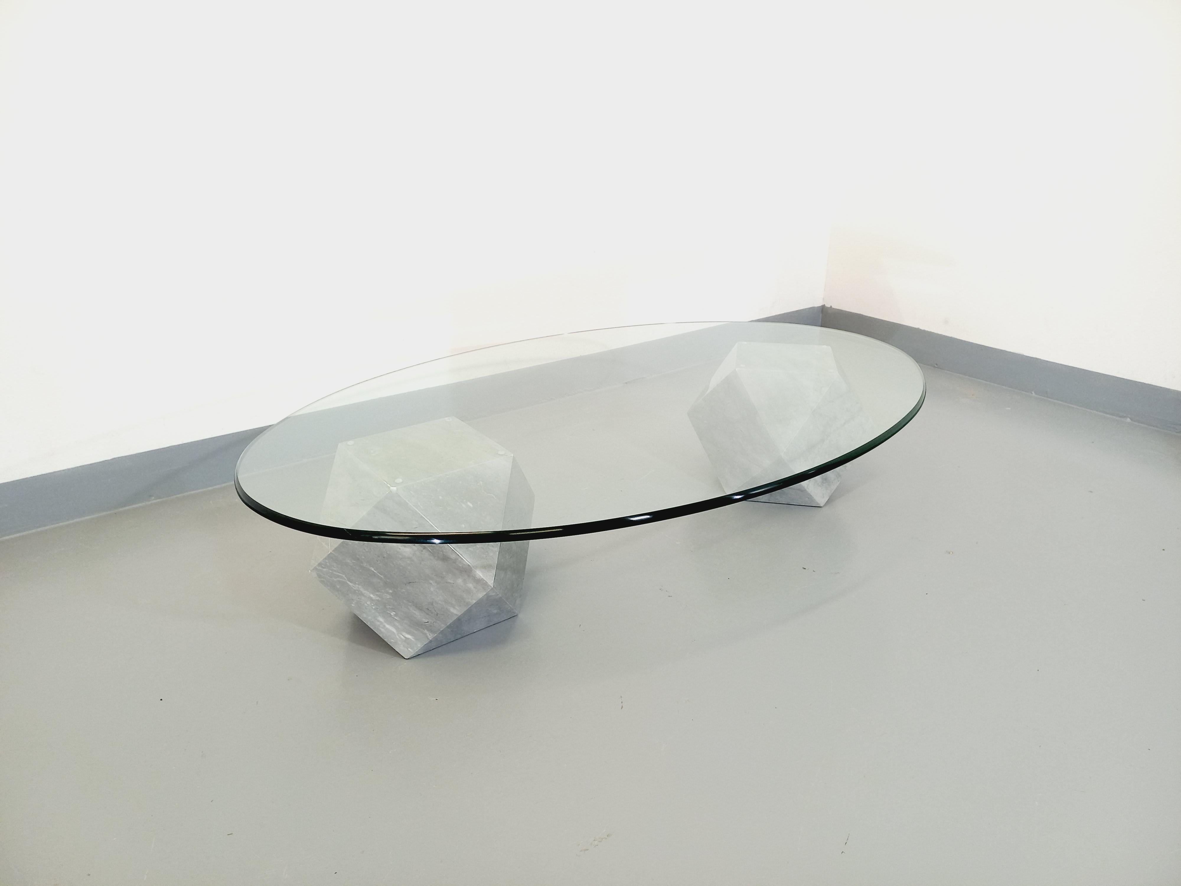 Tavolo basso italiano ovale vintage Vignelli pour Casigliani en marbre et verre in vendita 2
